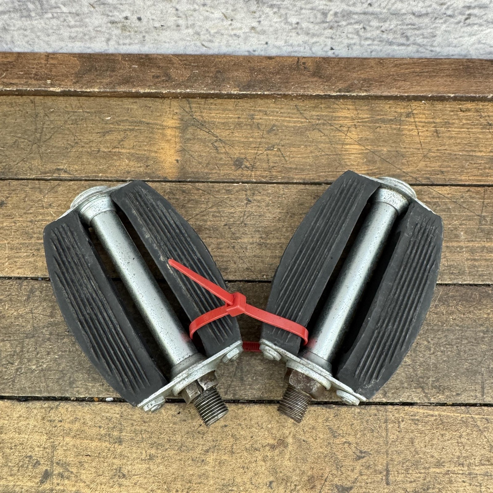 Vintage Columbia Block Pedals 1/2 In Black Cruiser Balloon Tire Bike Pair