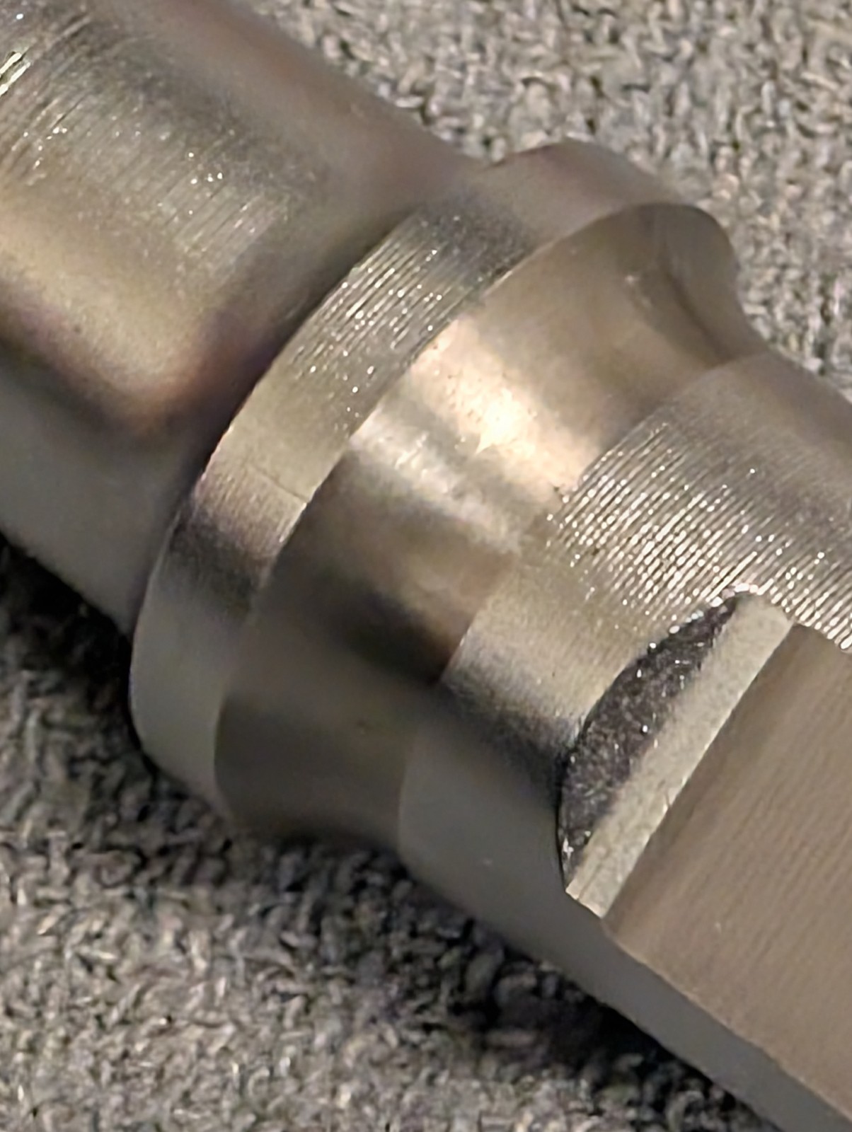 Shimano Dura Ace Bottom Bracket Spindle NJS 70×109 Italian Shell