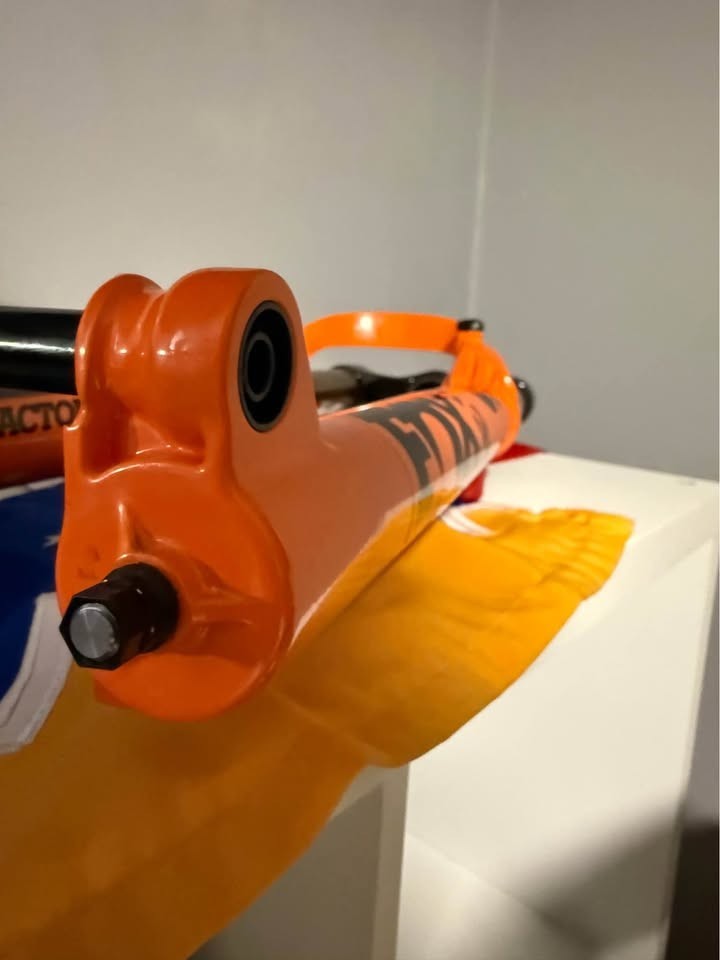 Fox Factory 36 140mm GripX2
