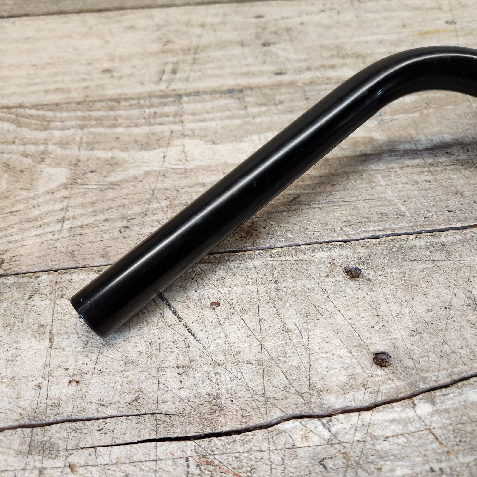 R4 Racing Black Bmx Handlebars Bars 27″x8″ Black 22.2mm Clamp- Mid School Style
