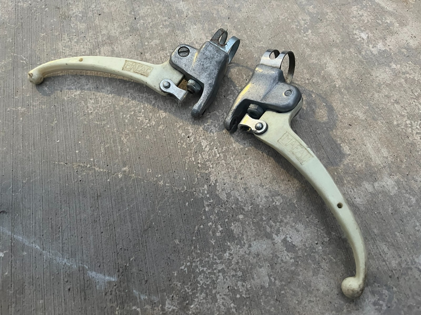 Mafac Guidonnet Touring Brake Levers | 23.8 mm / VGC / Made in France