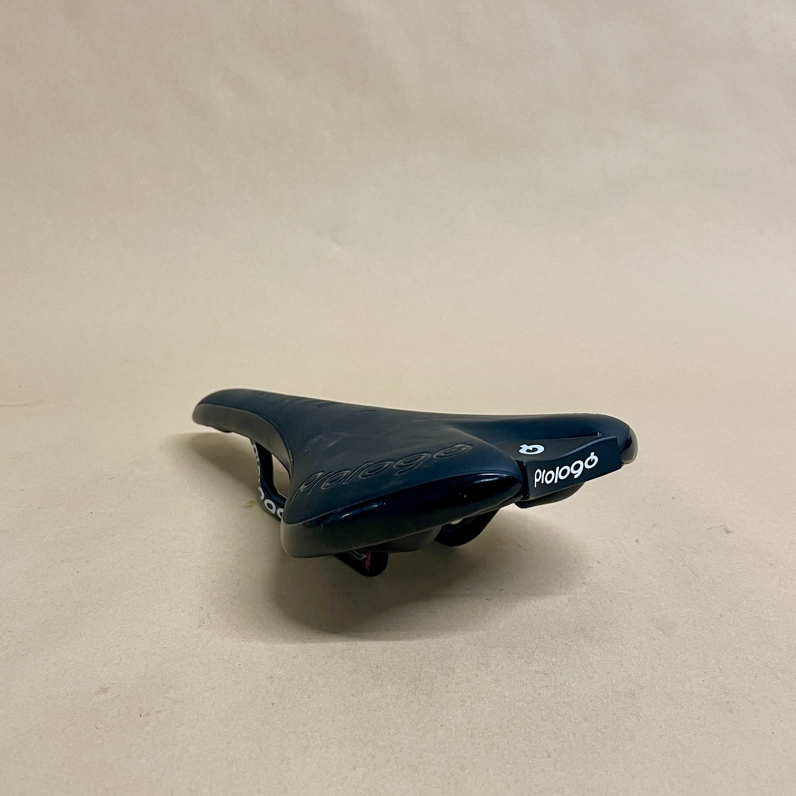 Prologo Nago Evo Road Bicycle Saddle Nack Carbon Rails Active Density 134mm Wide