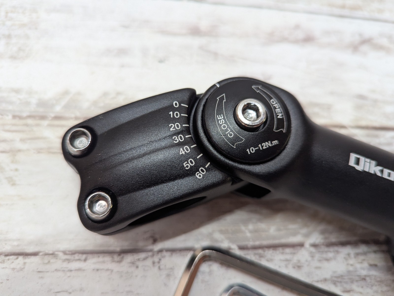 Bike Stem Adjustable 60 Degree 31.8Mm (1-1/4″) / 25.4Mm (1″) Handlebar Stem for