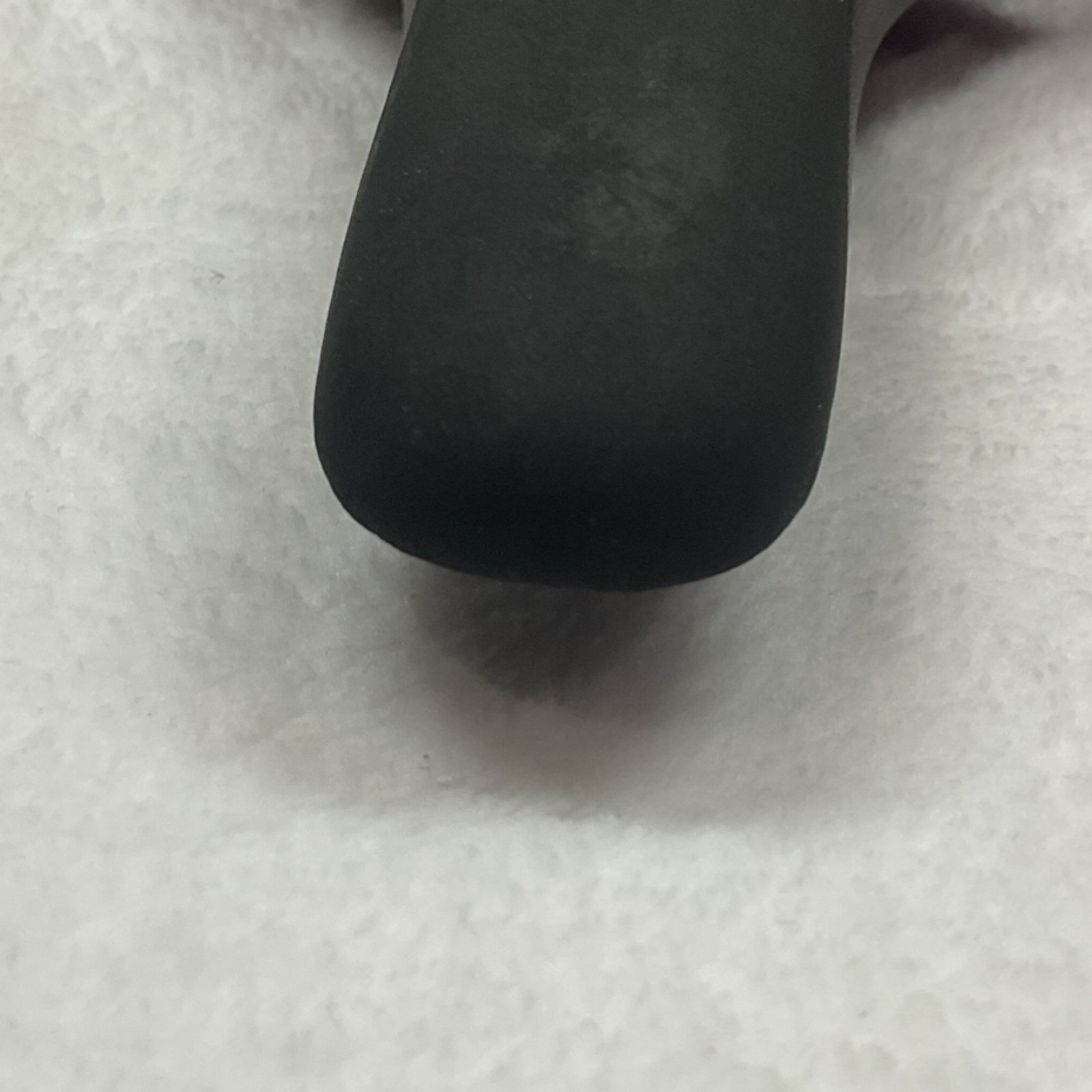 Fizik Arione R7 Black Racing Road Bike Saddle Synthetic Manganese Rails – Used