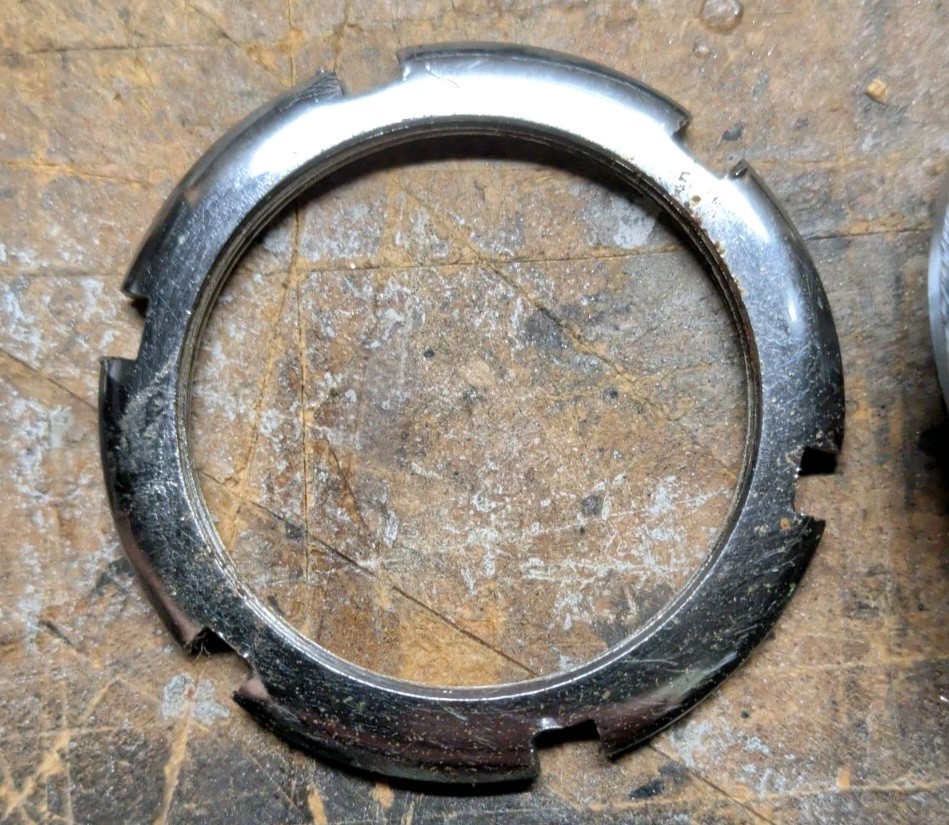 Sugino Bottom Bracket 1.37x24T, 150 mm spindle, Used For Parts SP3R Square Taper