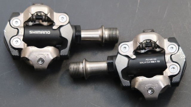 Shimano Deore XT PD-M8100 SPD clipless mountain bike pedals with new cleats