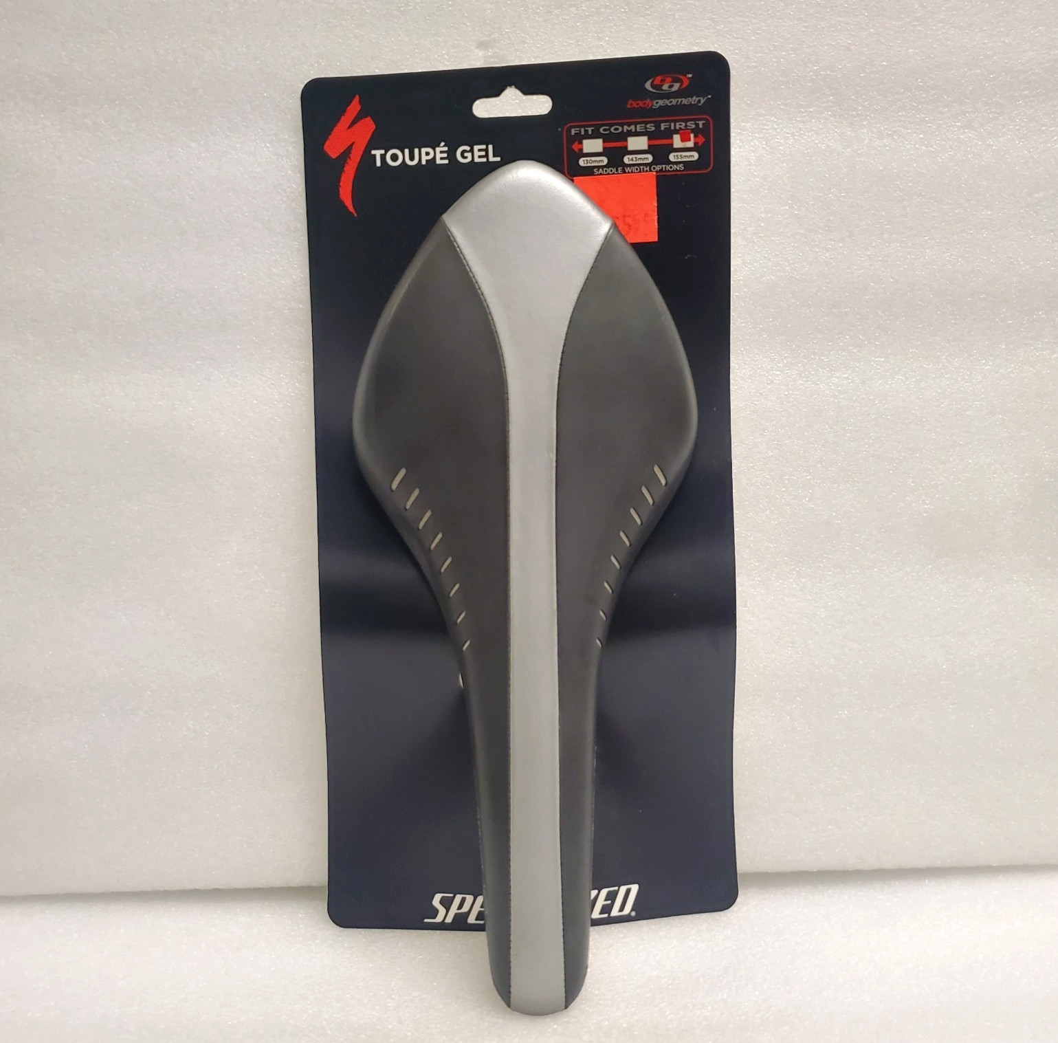 Fizik Arione Wing Flex Road Bike Saddle Black Gray Titanium Rails 155mm