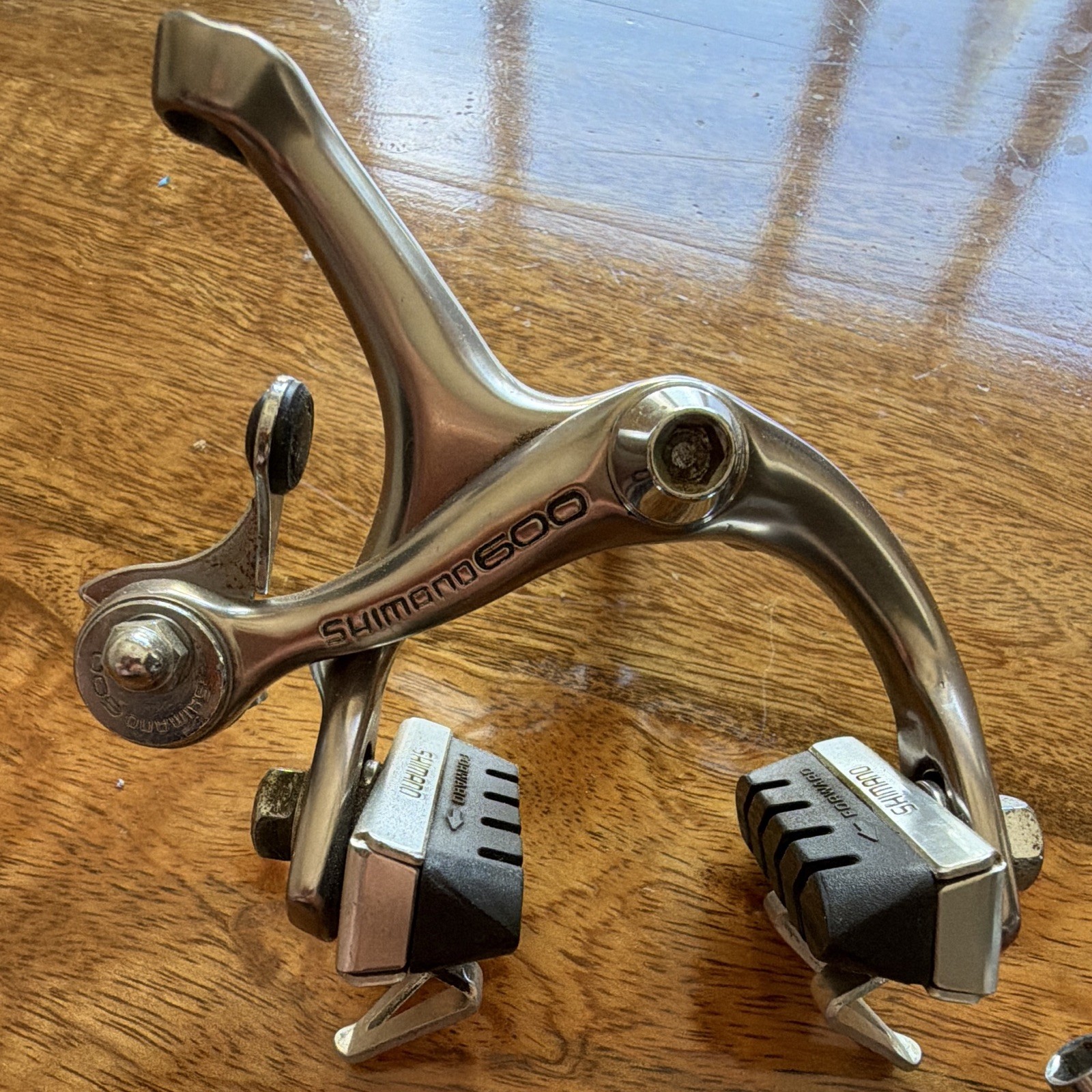 Vintage Shimano 600 BR-6207 Caliper Brake set. Great condition. Pair.
