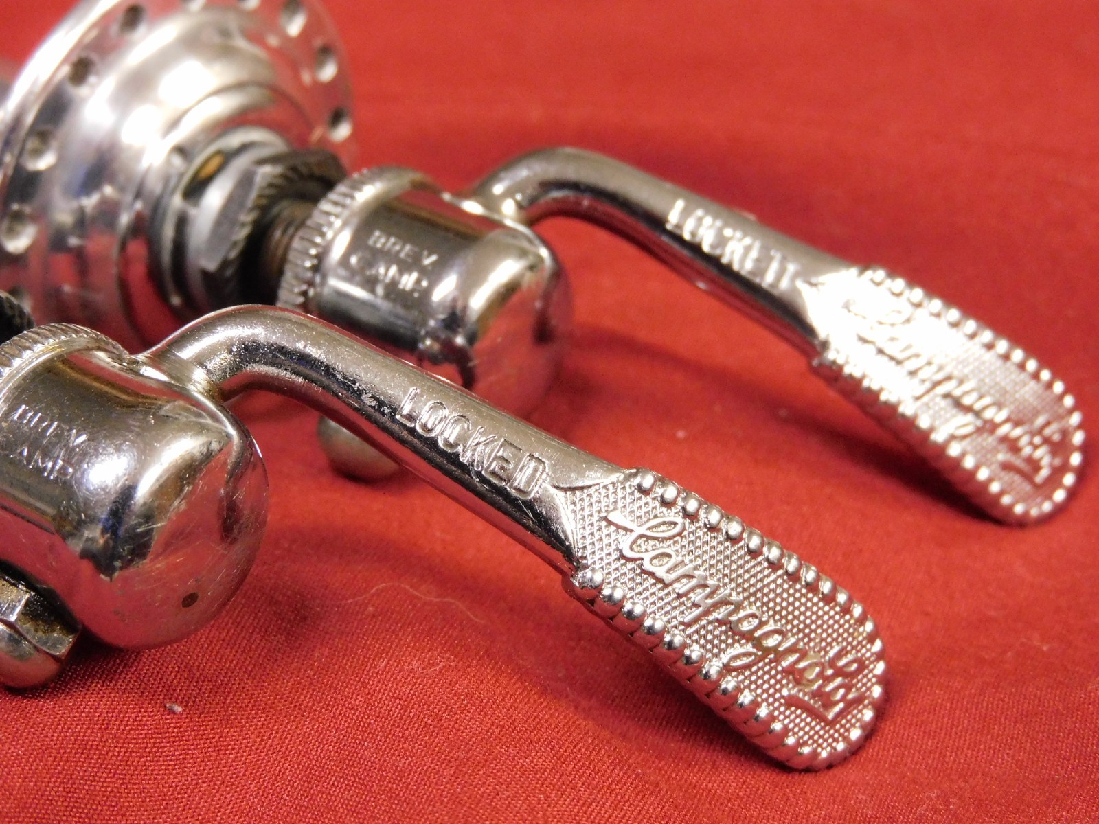 1981 Campagnolo #1034 Nuovo Record Low Flange Hubs & Skewers 36H Italian 35 x 24