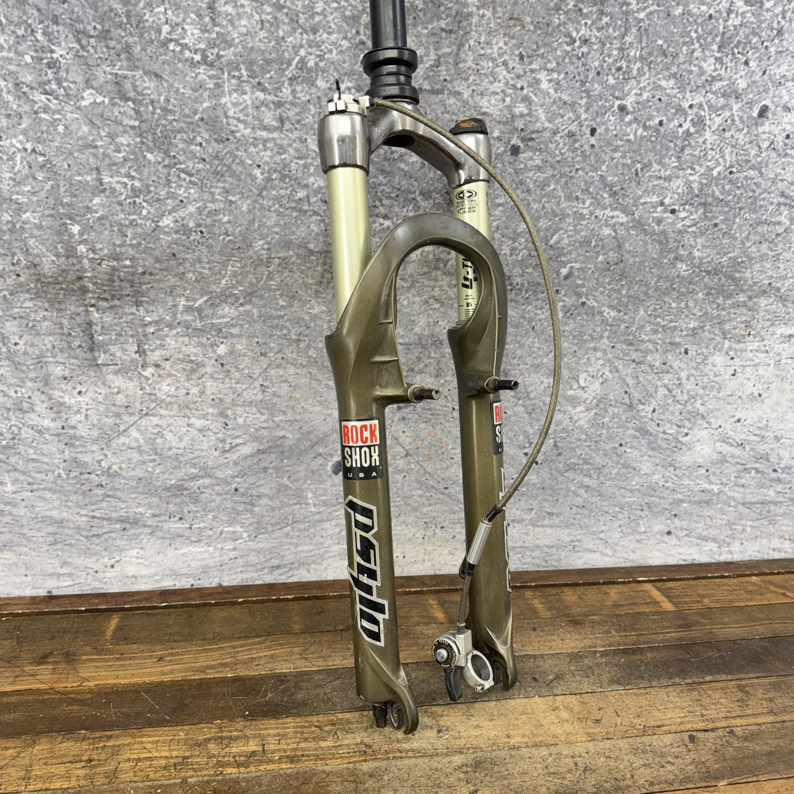 Vintage RockShox Psylo U-Turn Suspension Fork 26 1 1/8 Threadless V-Brake Green