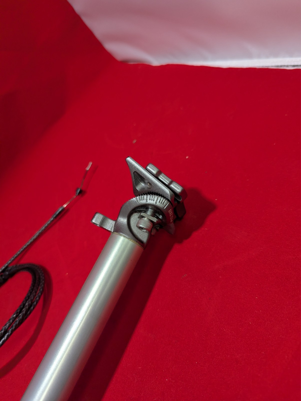 Kind Shock KS I900-r 31.6 With Cable And Remote Dropper Seatpost Travel
