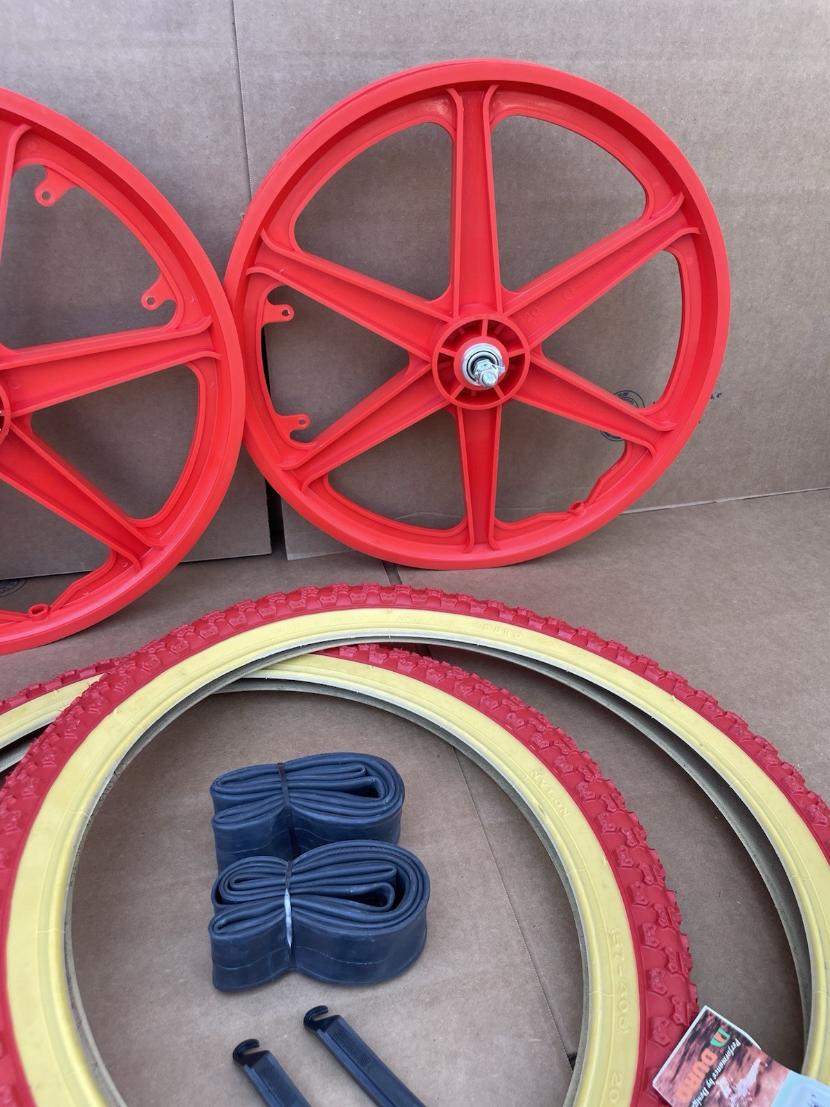 20″ Bicycle Plastic RED 6-spoke Mag Wheels and Red Gum Wall Tire Set GT Rims BMX