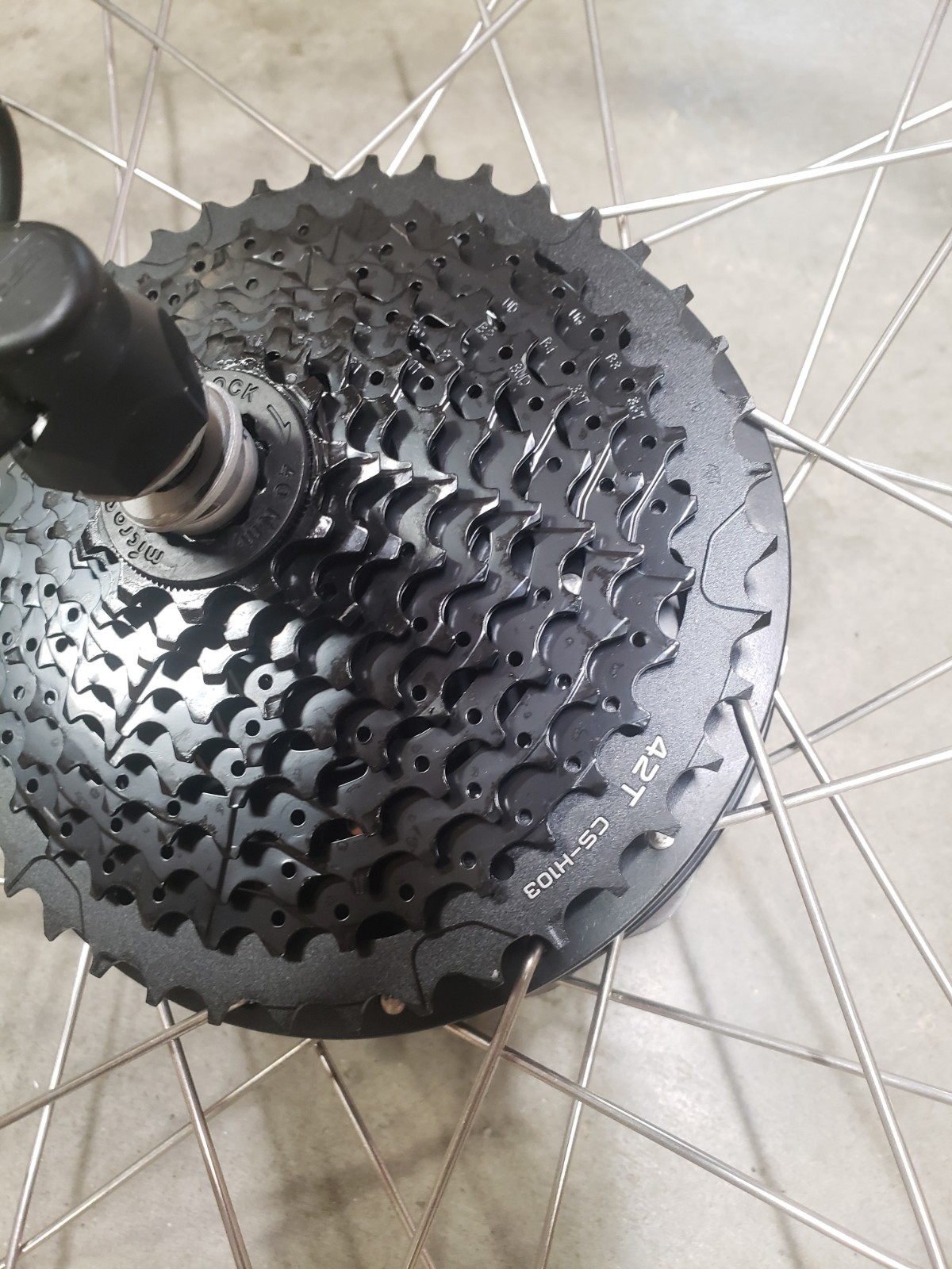 26″, 500W Bafang rear hub motor w/display, controller, levers, 13 gauge spokes