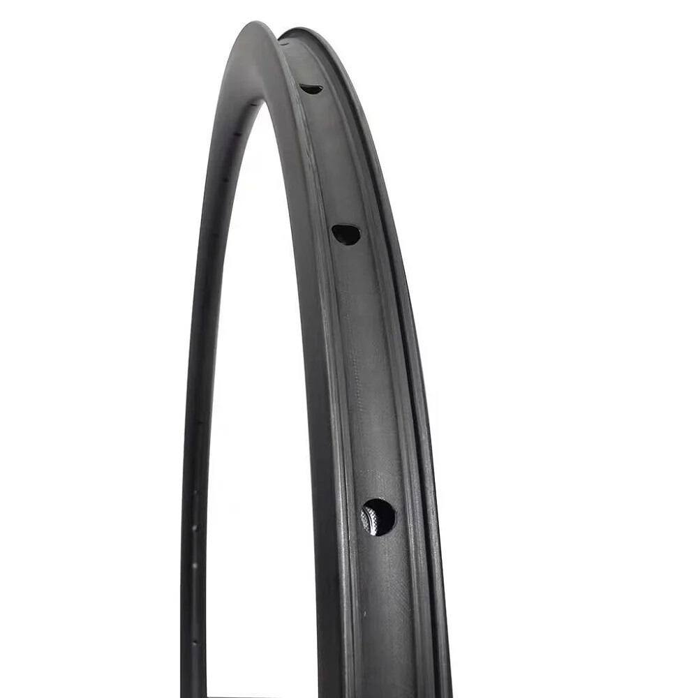 700C Gravel Road Bicycle Carbon Rim Tubeless Hookless Disc Brake 18-28 Holes
