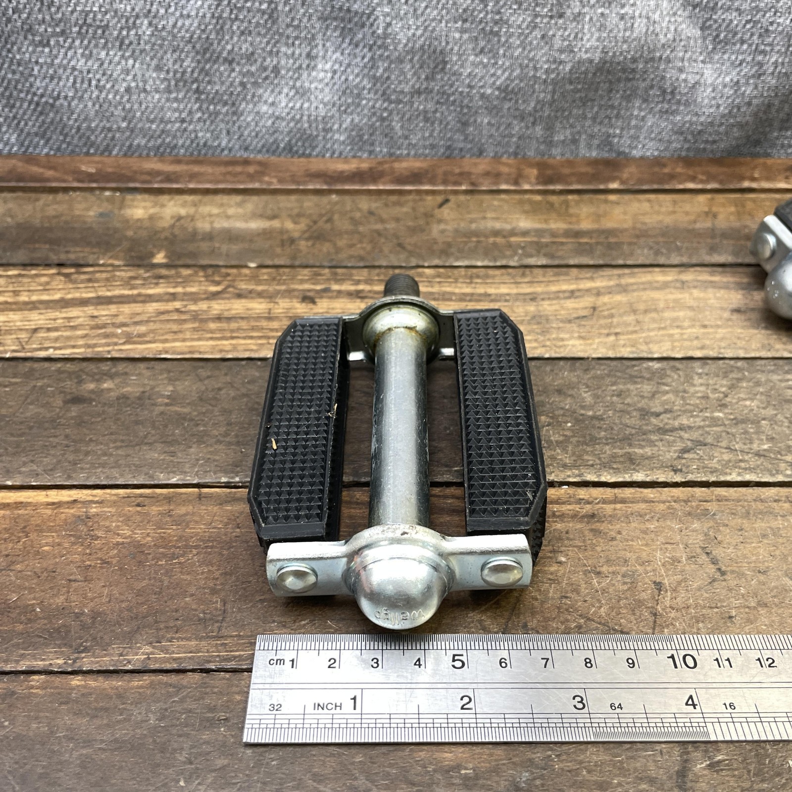 Vintage Bicycle Pedals NOS 1/2″ Axle Block Pair Reflectors Cruiser Muscle 461