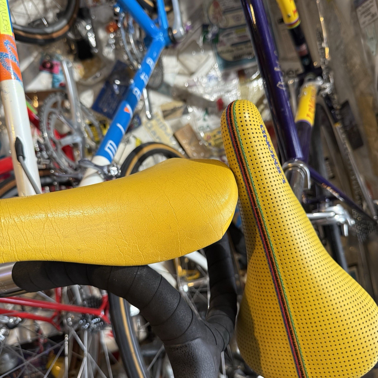 VINTAGE 1980’s / 90’s SELLE ITALIA TURBOMATIC SADDLE RARE TITANIUM RAILS YELLOW