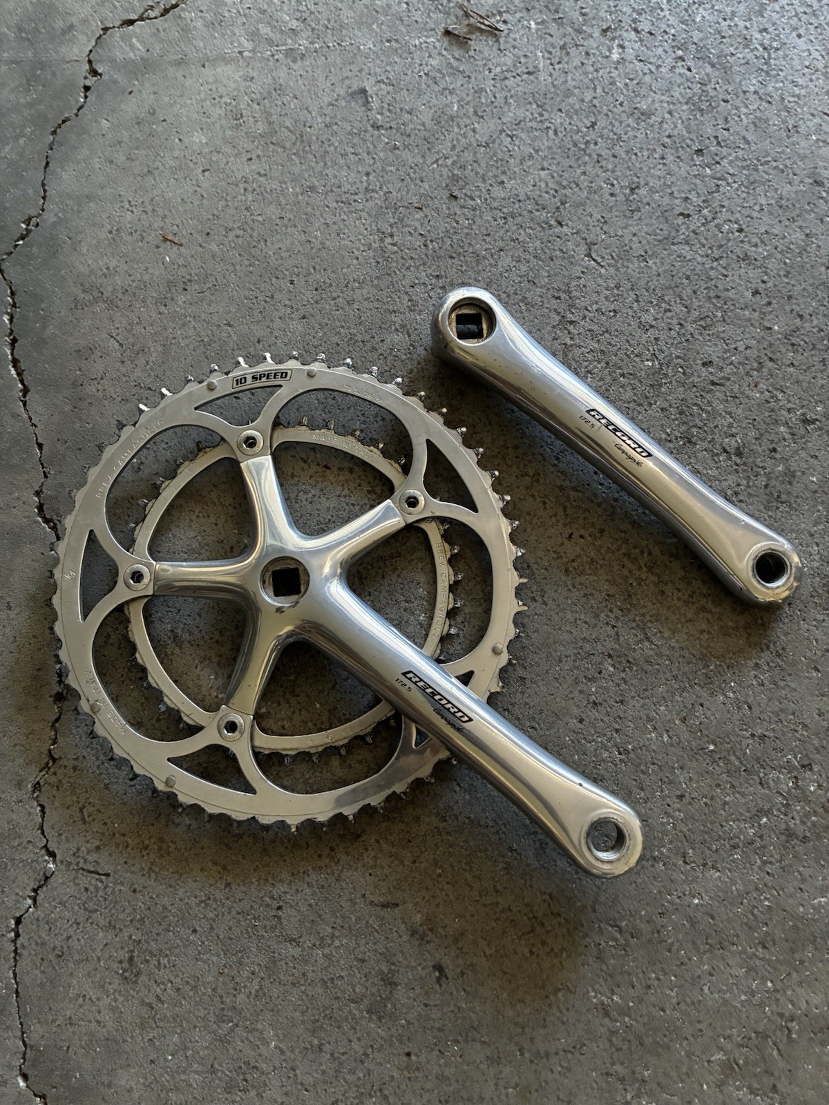 VINTAGE CAMPAGNOLO C-RECORD 172.5mm – 53/39T SQUARE TAPER CRANK SET