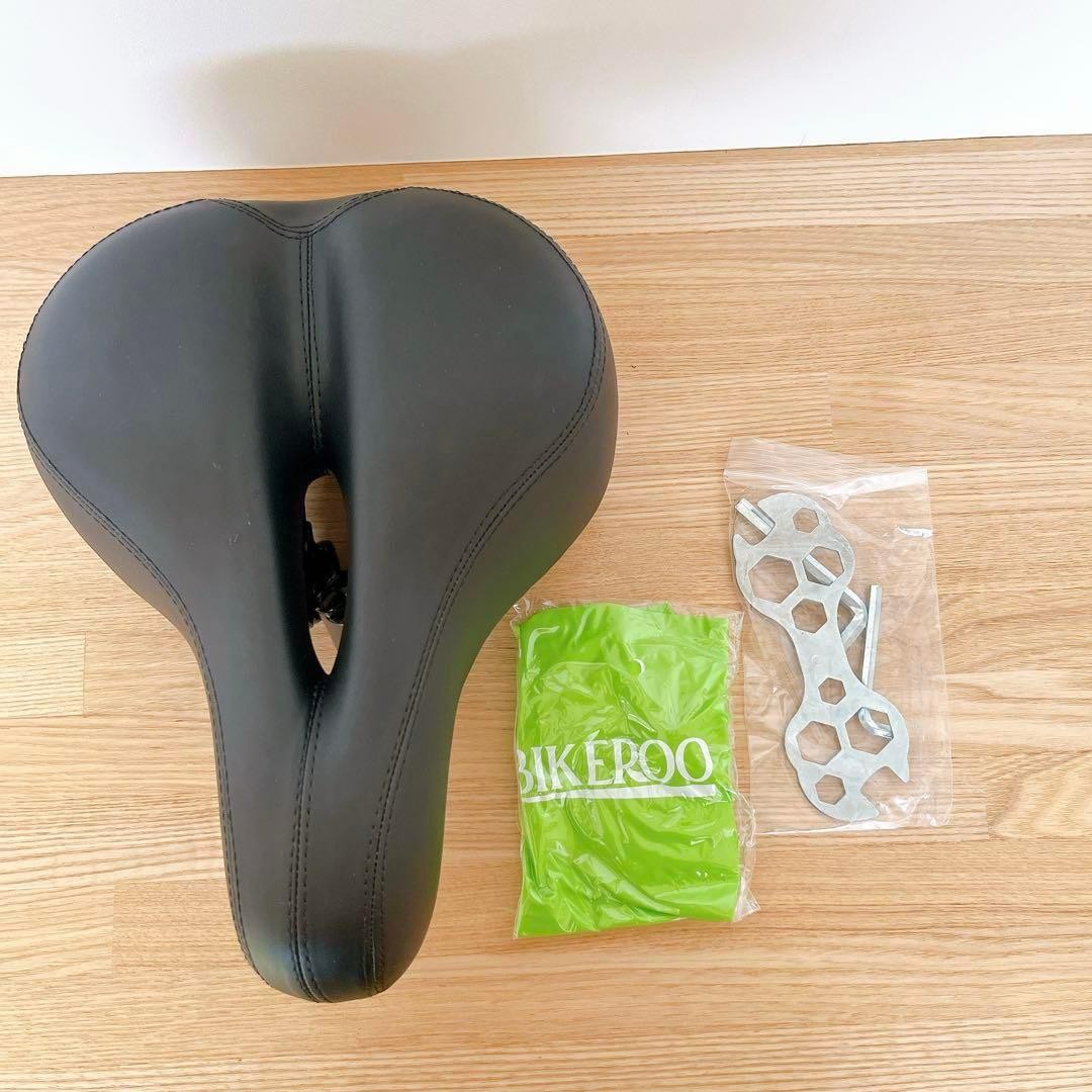 Thick Bicycle Saddle Black 210mm x 270mm for Lightweight Vehicles