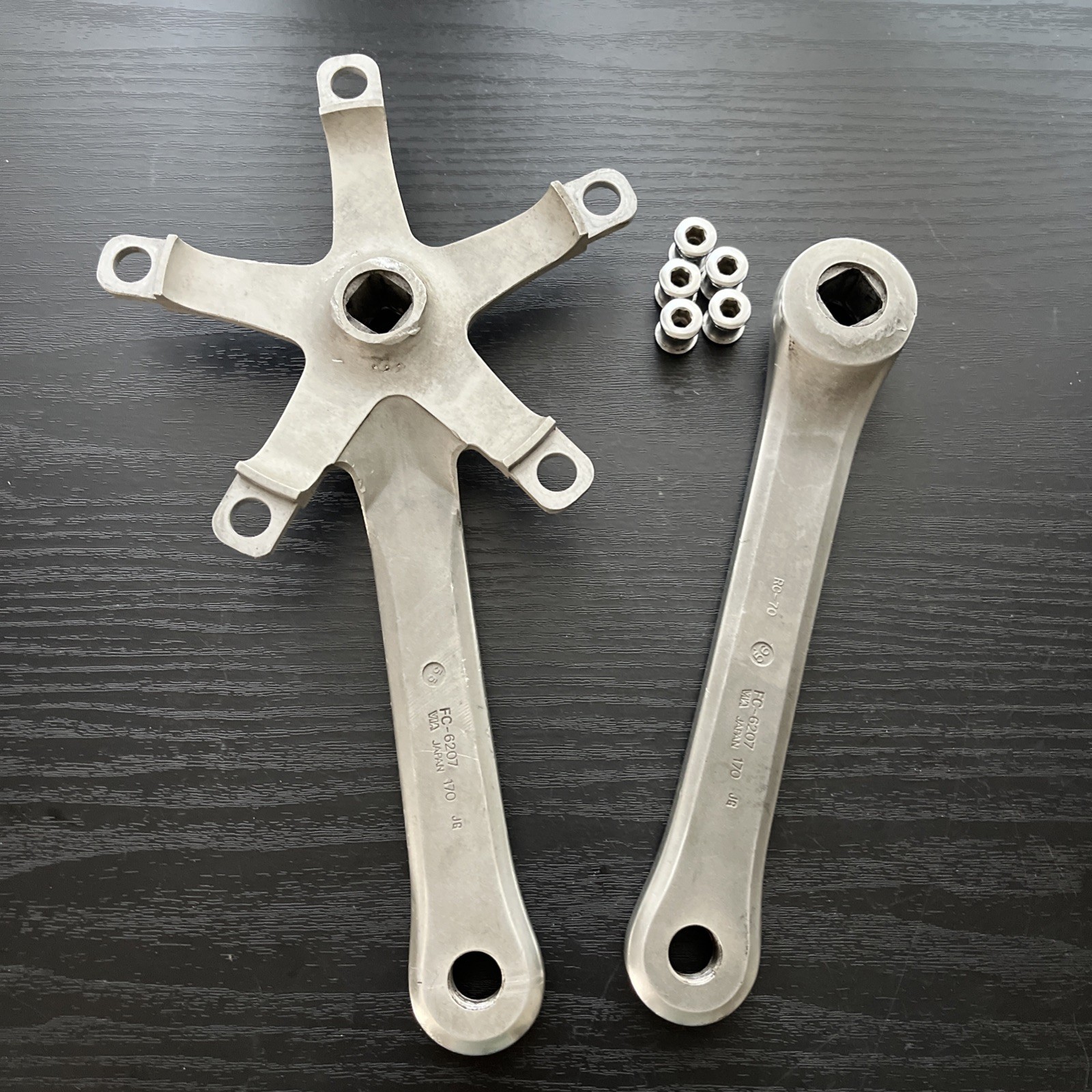 Vintage Shimano 600 FC-6207 Crank Set 170 Double 130 BCD Japan w/ Ring Bolts