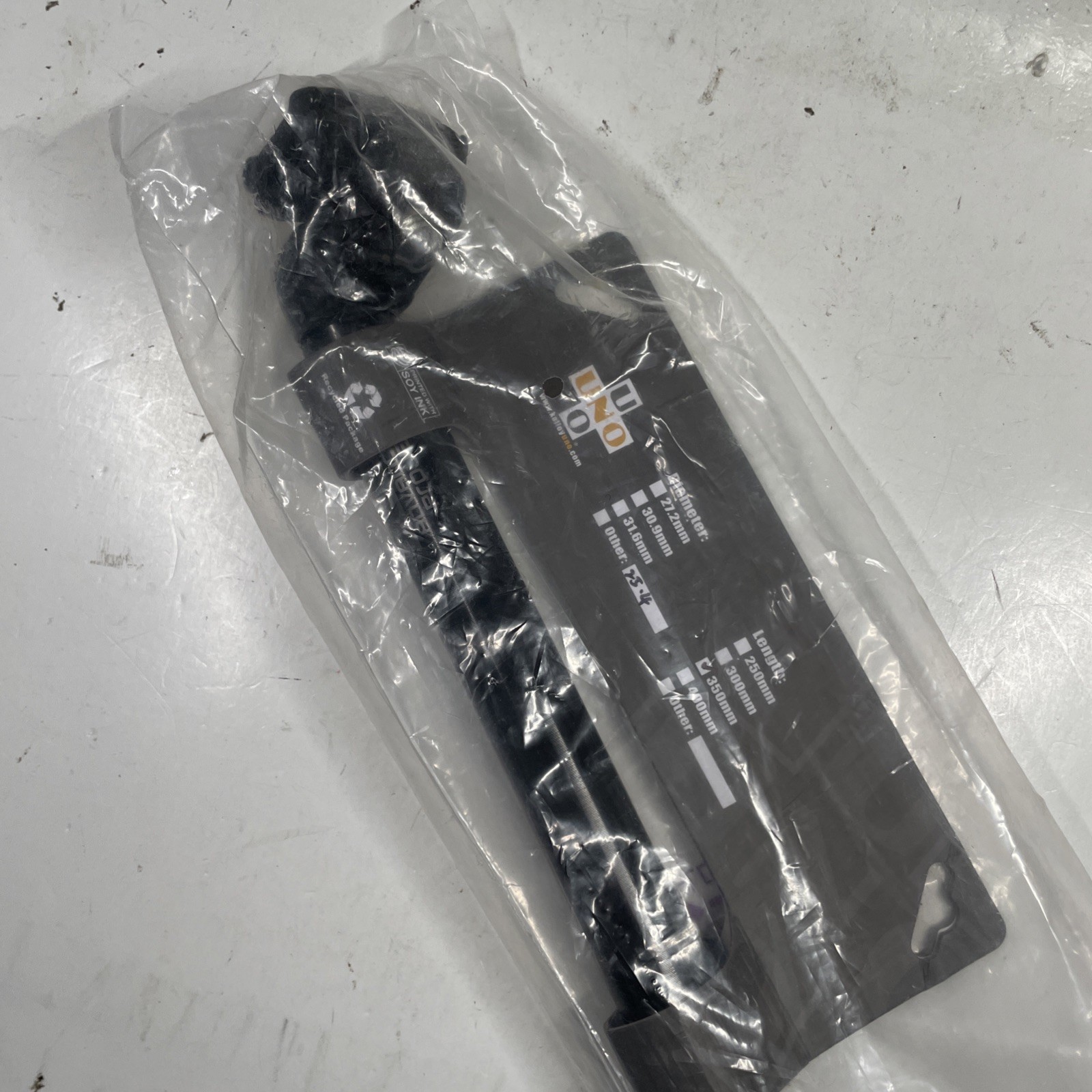 Kalloy Uno 602 Seatpost, 25.4 x 350mm, Black New & Sealed