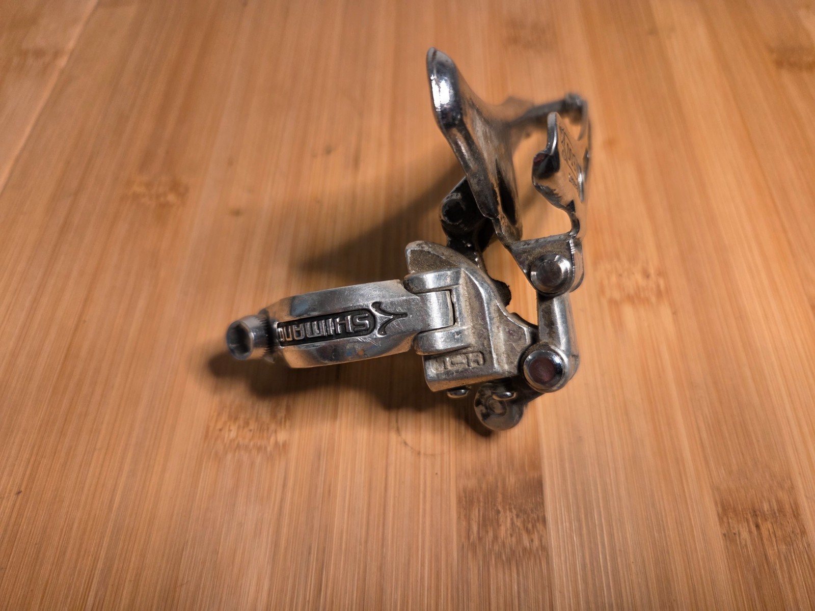 Shimano 600 «Arabesque» Front Derailleur 28.6mm