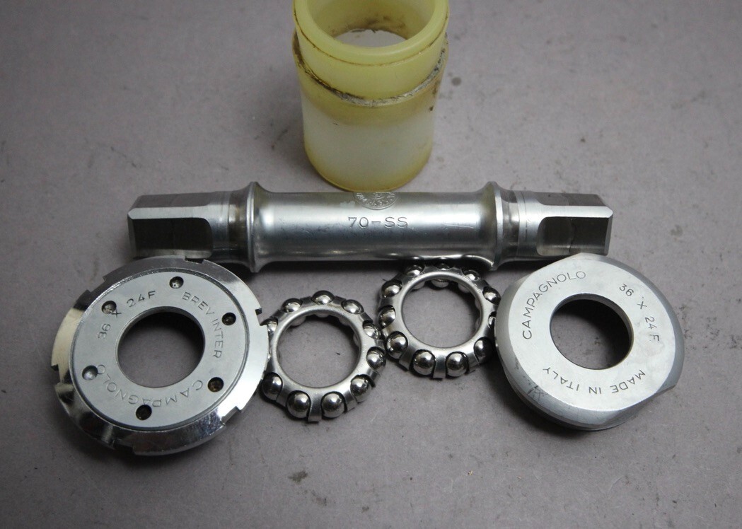 Campagnolo Victory 403/100 70 SS Bottom Bracket / ITA / 109mm / 70-SS