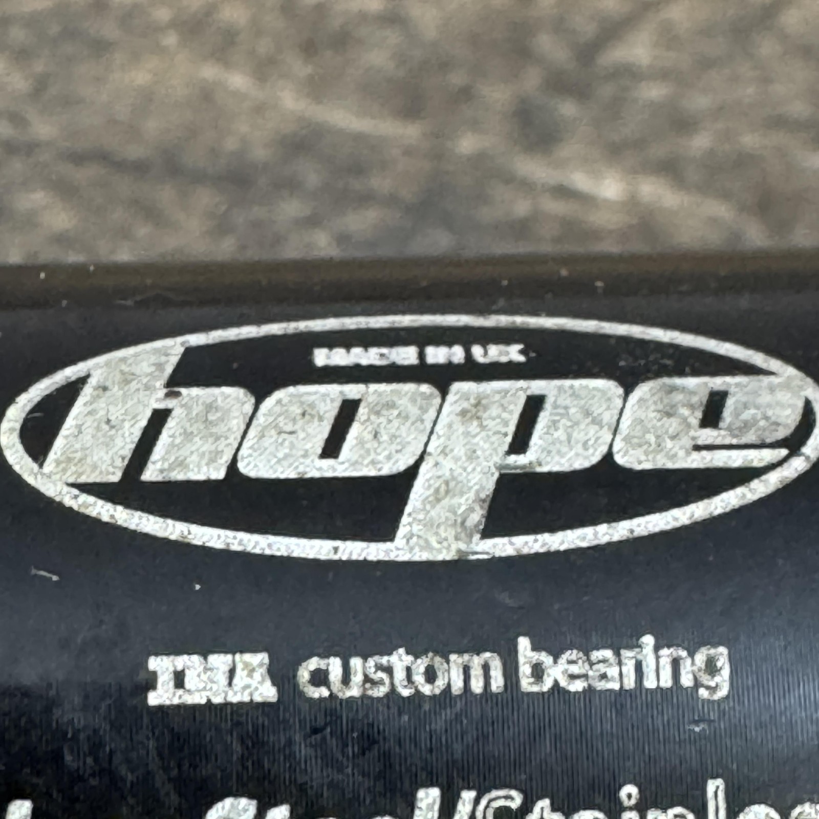 Hope External Bottom Bracket BSA 73mm 24mm Hollowtech II Gold Stainless Steel