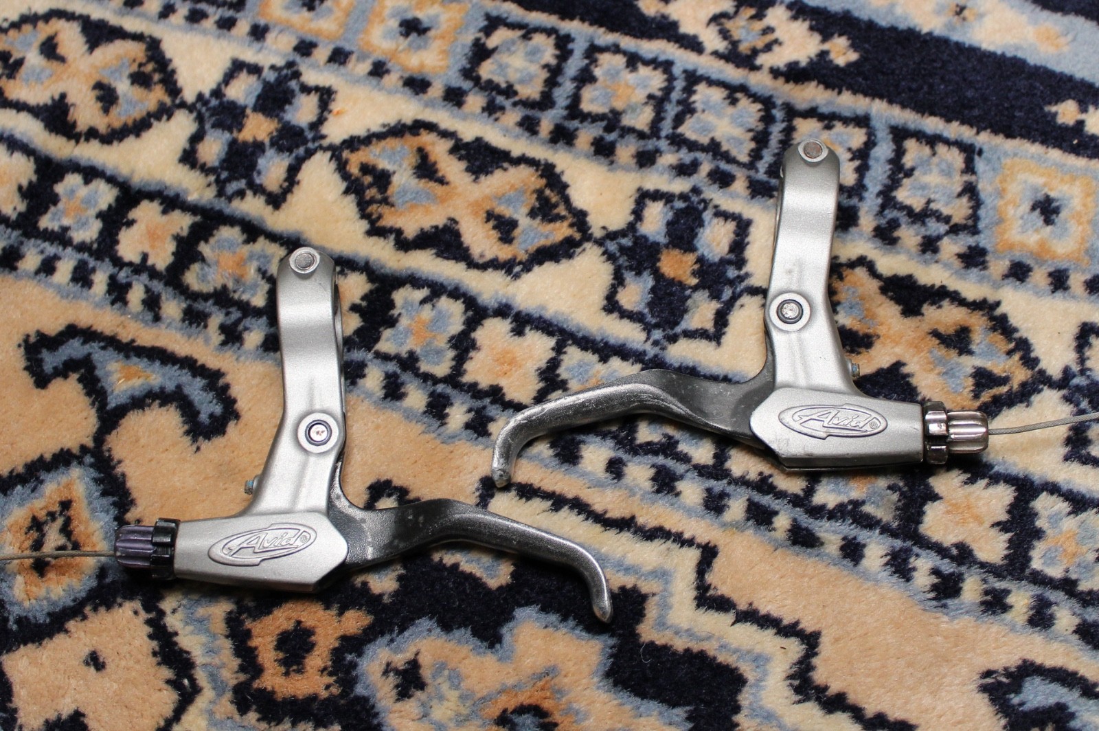 Avid MTB Mountain Bike Brake Levers – 3 finger – BB5