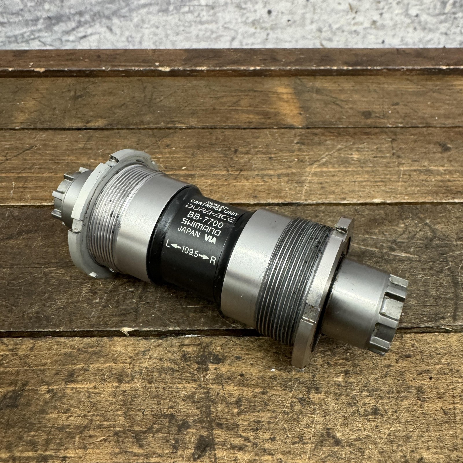 Vintage Shimano Dura-Ace BB-7700 Bottom Bracket 68mm BSA 109.5mm Octalink V1