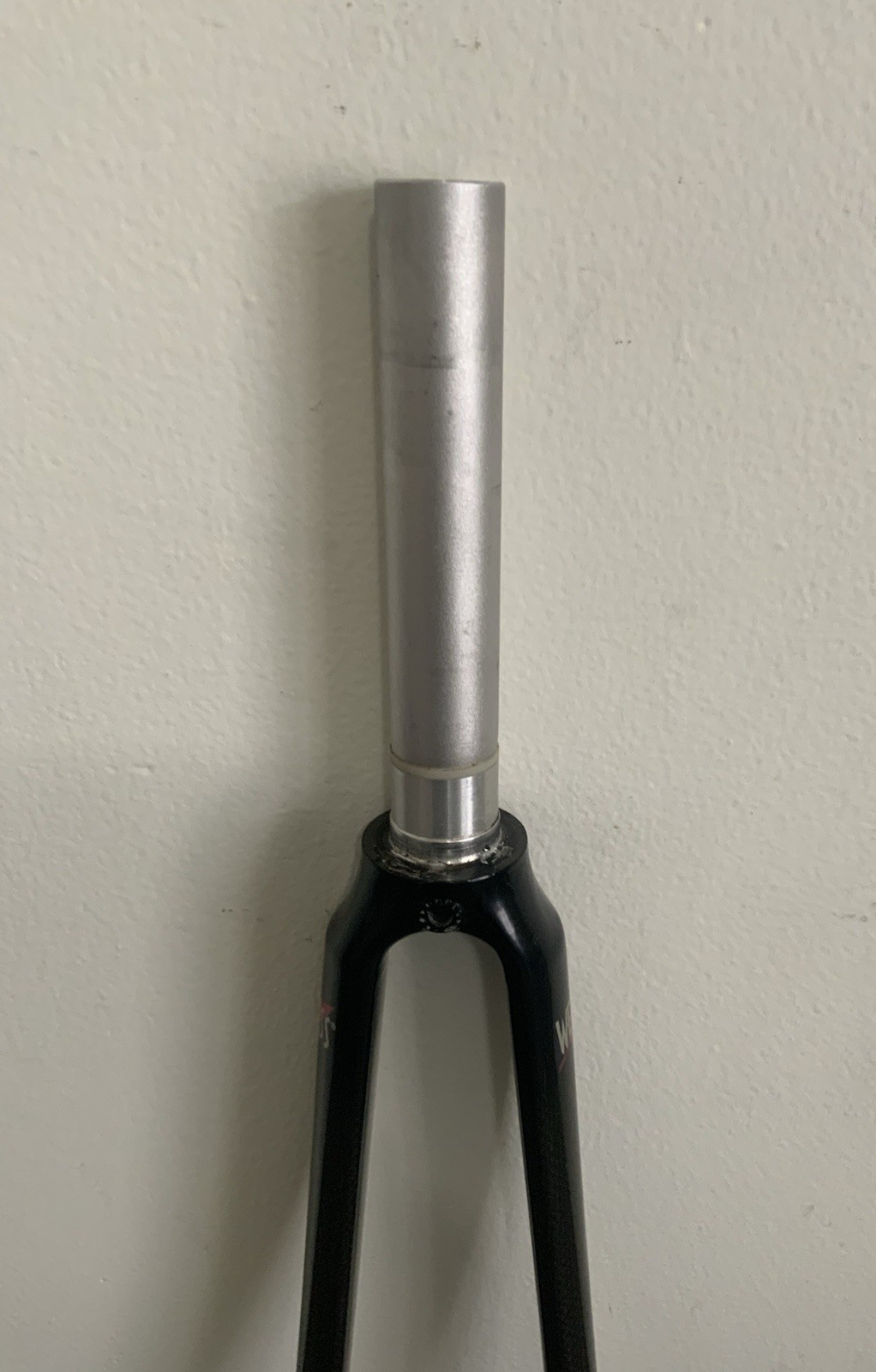 WEYLESS CARBON FORK 700C 1 1/8 INCH THREADLESS 163 MM STEERER 570 GRAMS