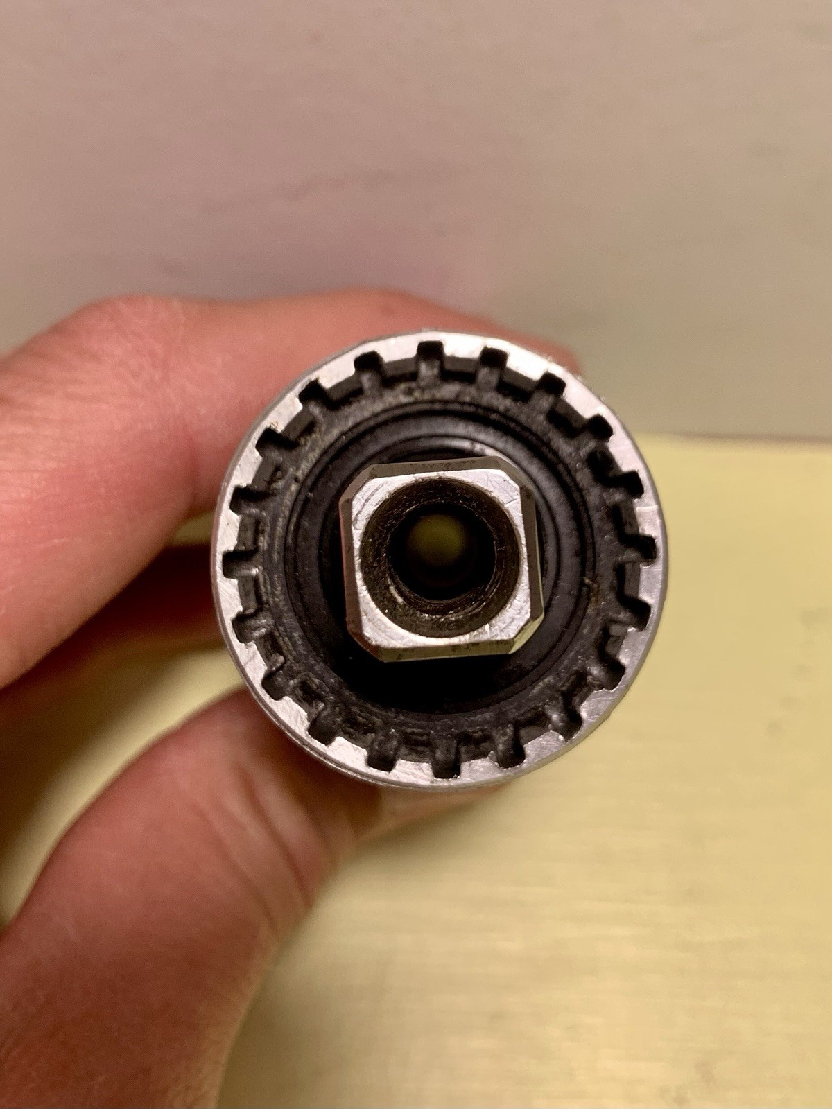 Shimano Dura-Ace BB-7410 73mmx103mm Bottom Bracket JIS Square Taper BSA