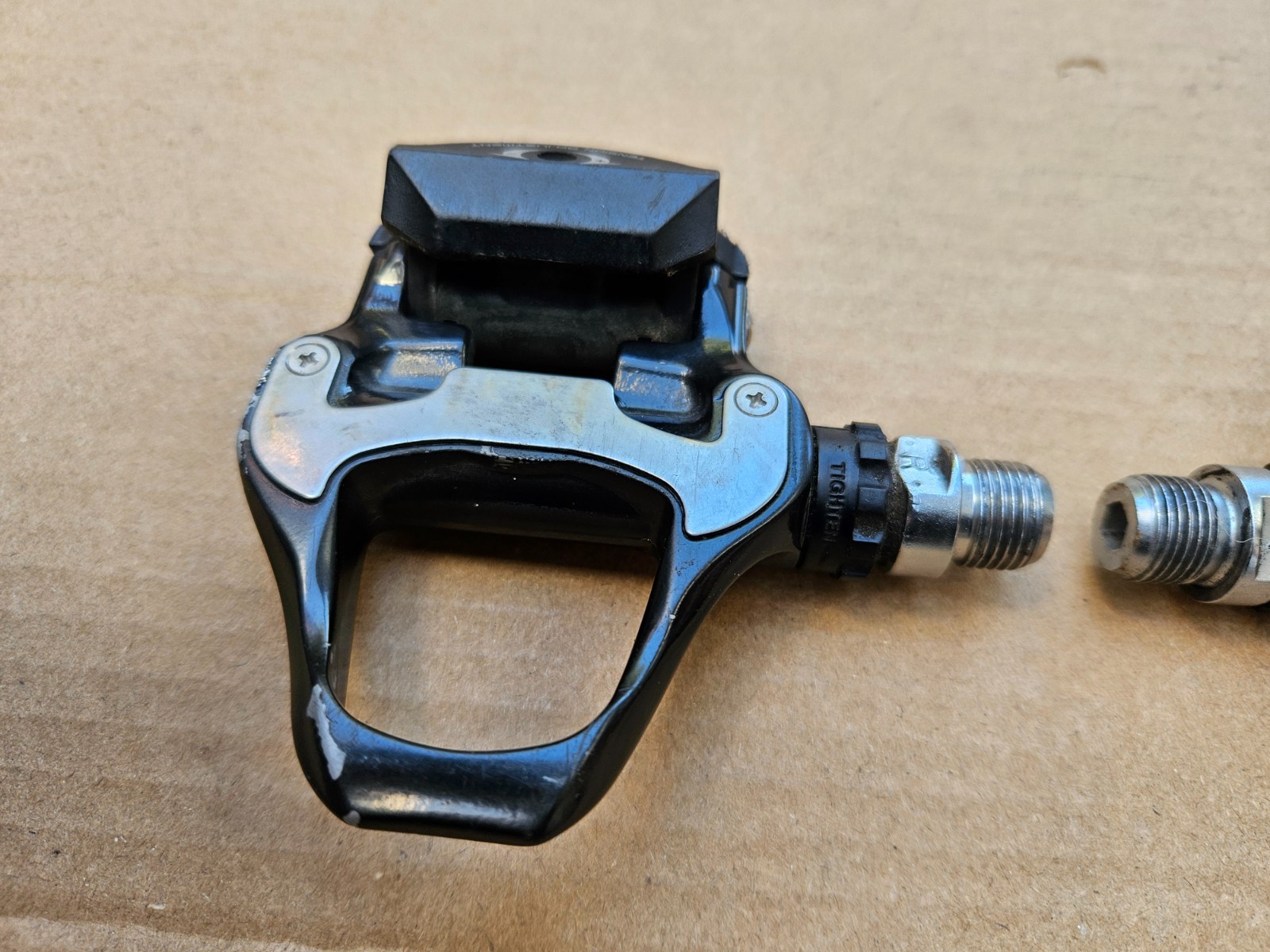 Shimano 105 PD-5610 Clipless Road Bike Pedals Left + Right Set Black
