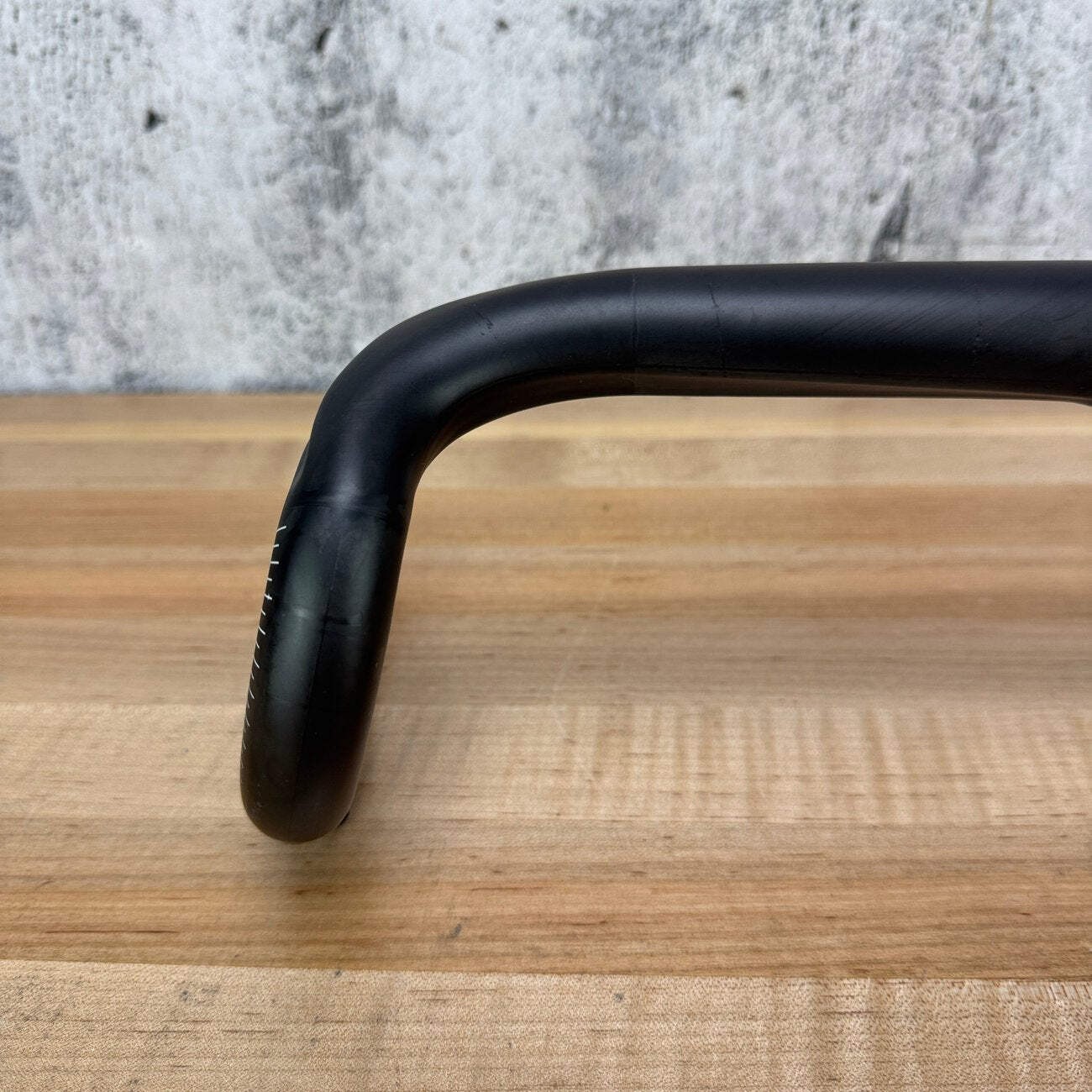 Light Use! Easton EC70 AX 42/49cm Flared Carbon 31.8mm Drop Bar Bike Handlebar 2