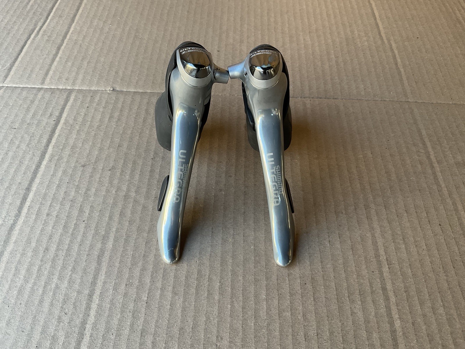 Shimano Ultegra 6500 ST-6500 Shifters Set Right And Left Nice 9 Sp Nice