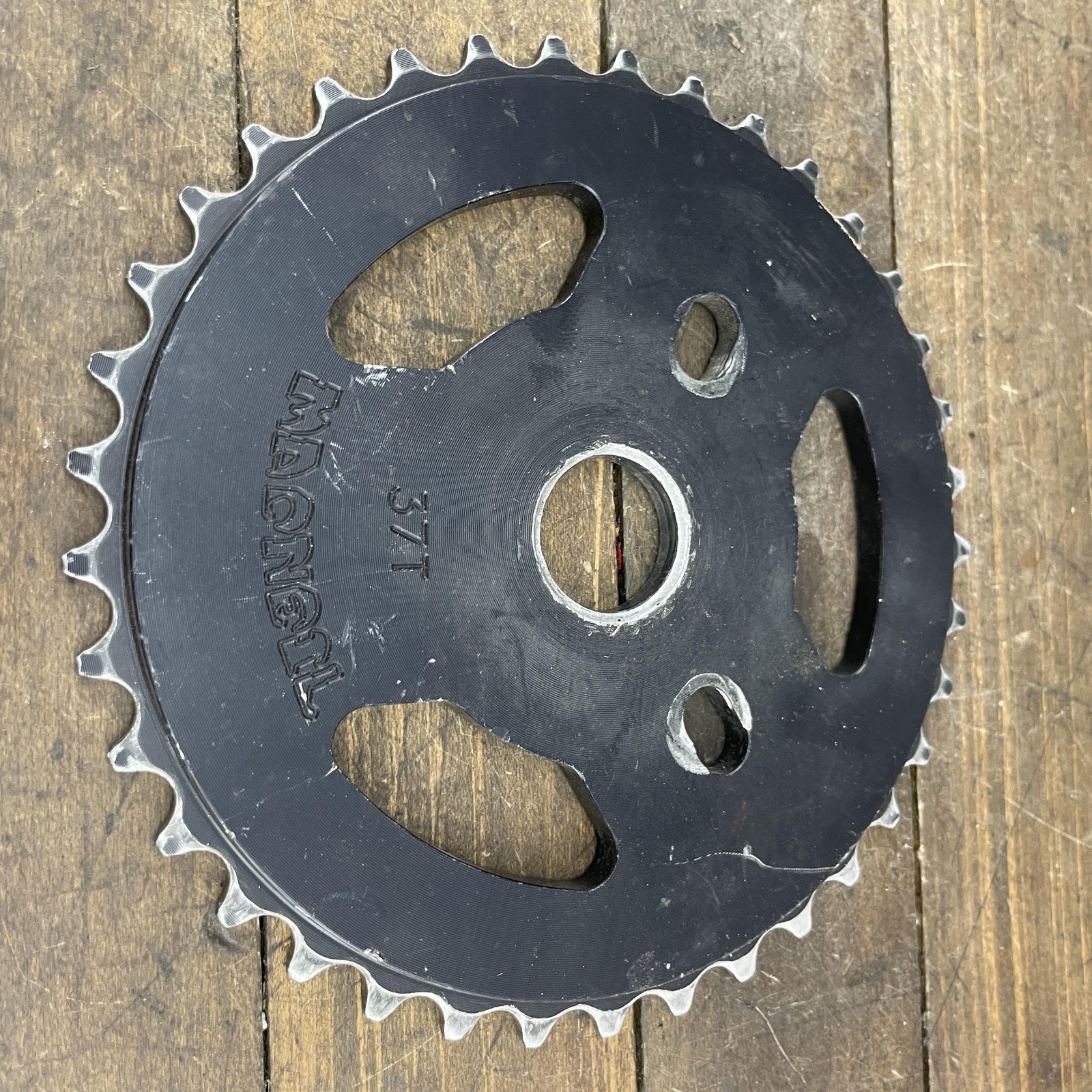 MacNeil BMX Sprocket Chainring 37T Steel Black Freestyle Mid SChool Alloy 37