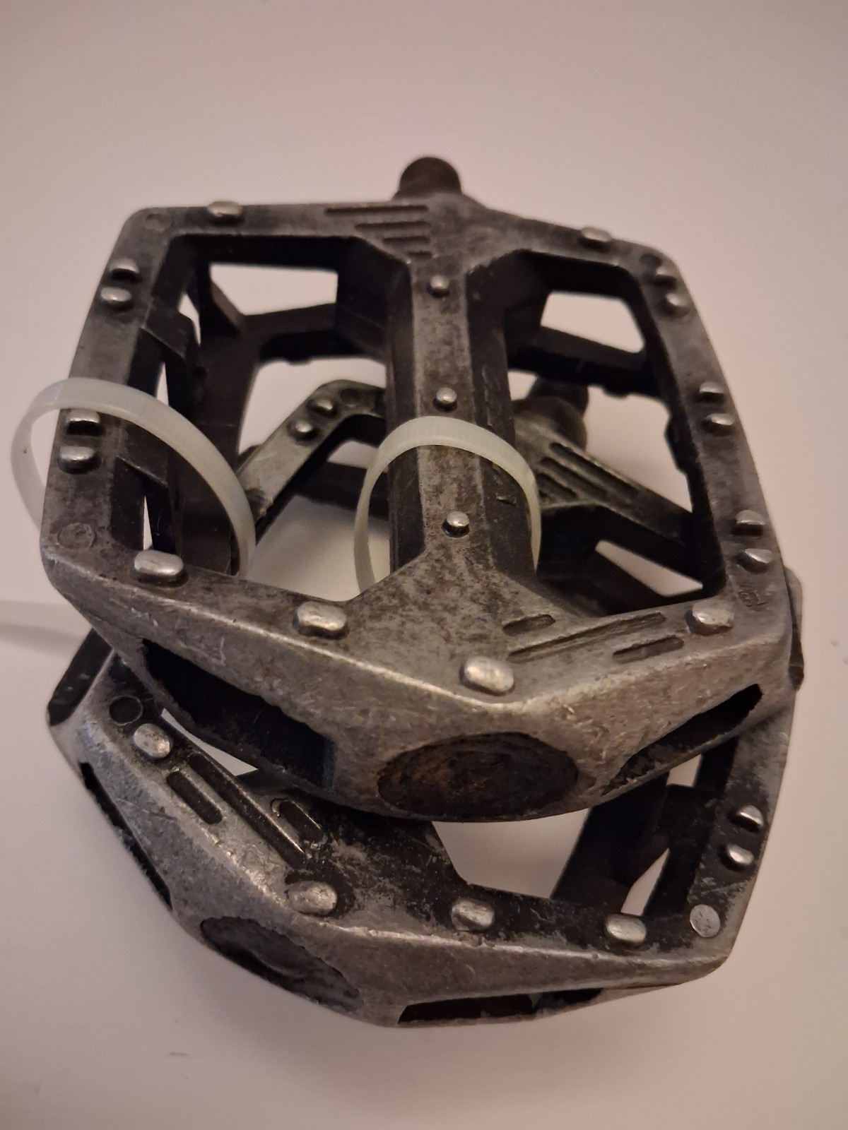 Vintage 90s Bmx Vp 550 Pedals Lot Of Two Sets 1/2 Inch Black And Silver