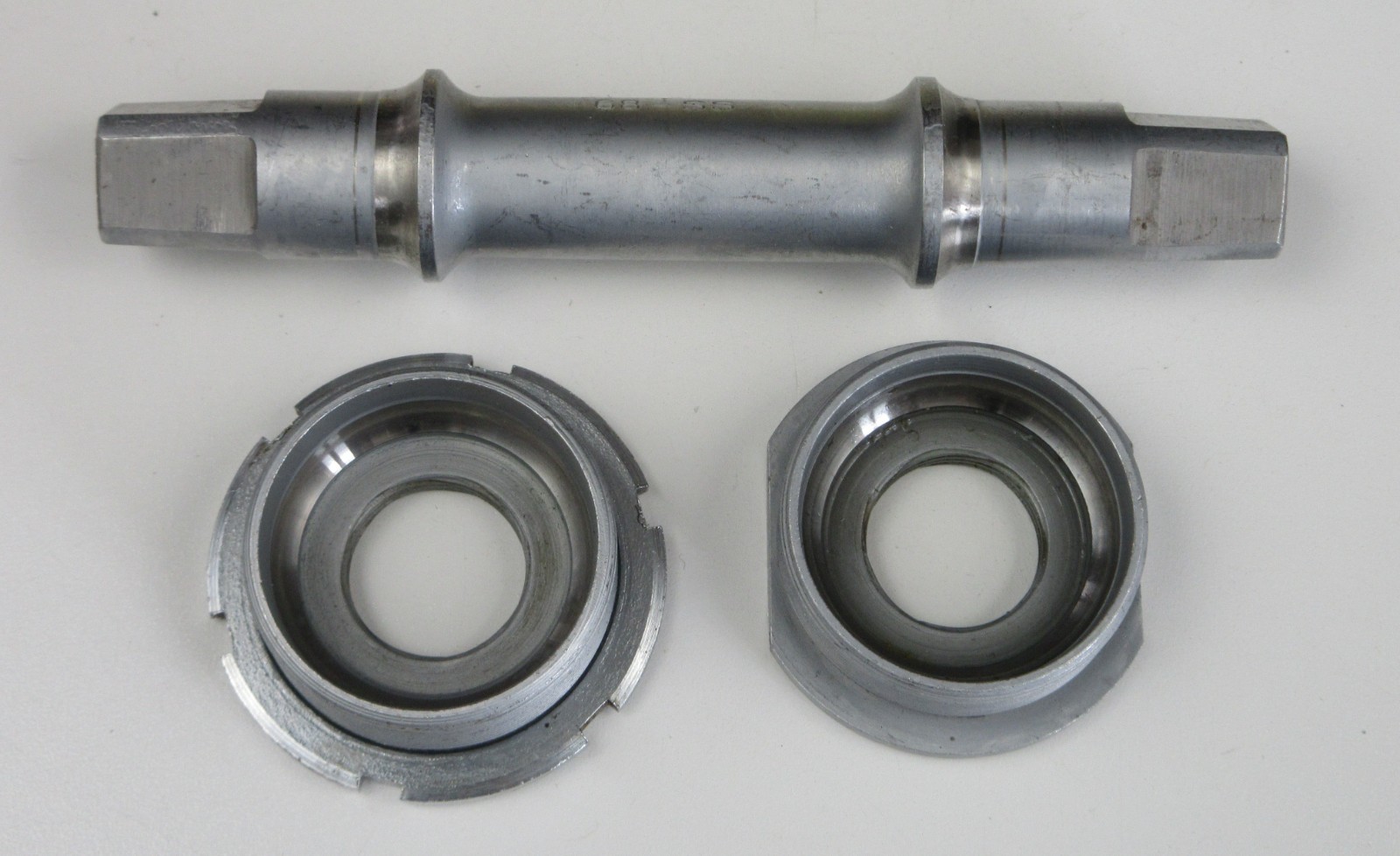 Campagnolo Record Bottom Bracket English Threaded 68-SS x 114mm Excellent!