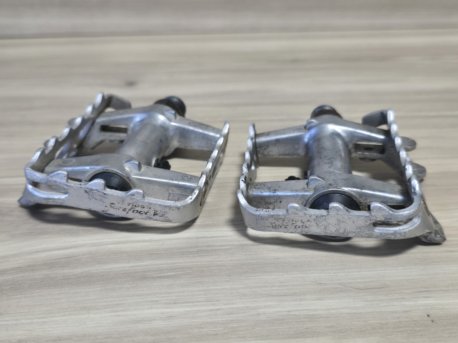 Vintage Tioga SureFoot V Platform Pedals9/16 in MTB 90s 330 Grams *Fast Ship*