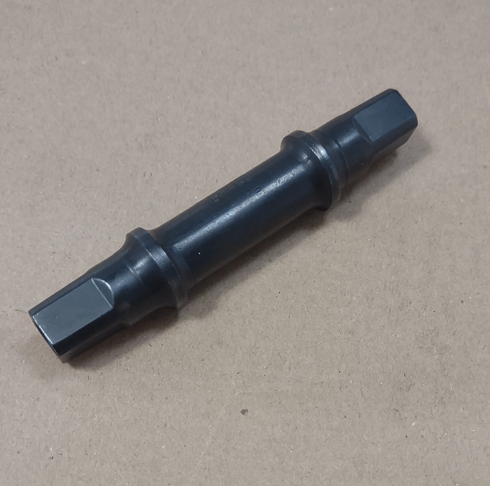 Vintage Bike Tioga Bottom Bracket Spindle Or Axle 122 mm NOS