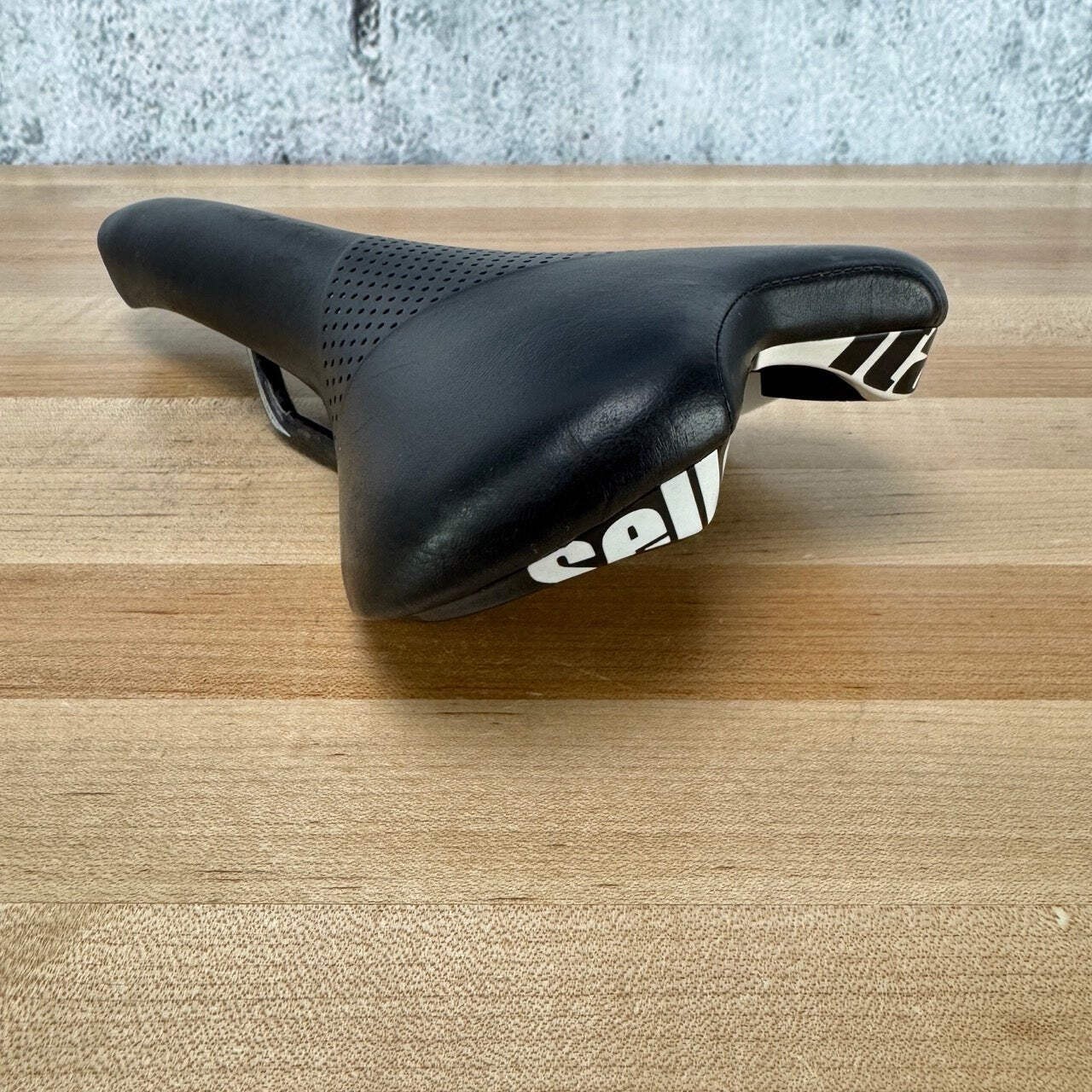 Selle Italia Turbomatic 7x9mm Carbon Rail Custom Cover by Busyman Saddle 273g