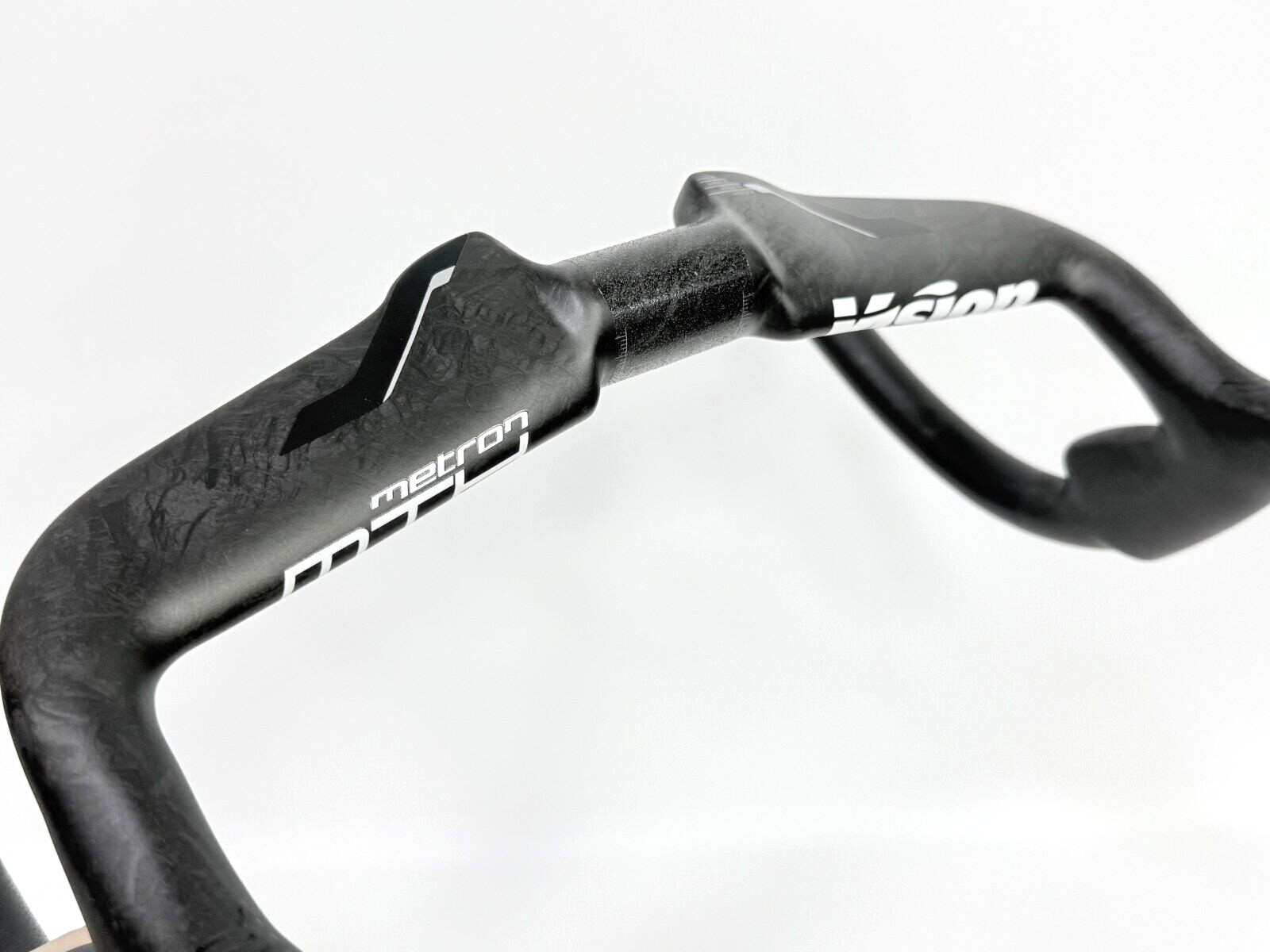Vision Metron Track 31.8x365mm Carbon Drop Bar Handlebar (White Logo)