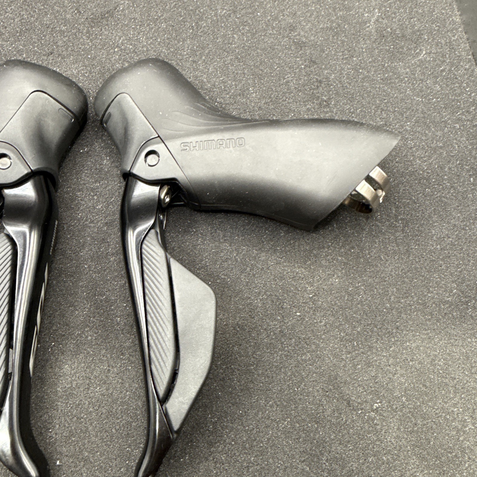 Shimano R7170 105 Di2 2×12 12 Speed Hydraulic Disc Shifters Set (NW)