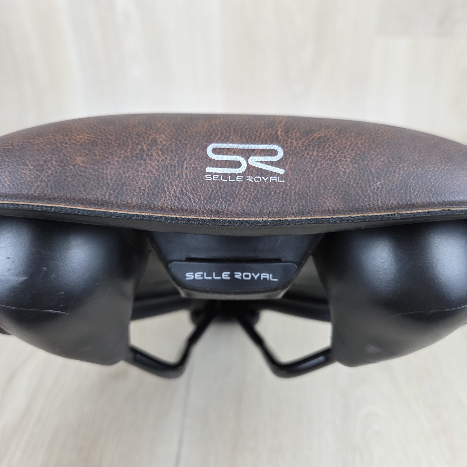 Selle Royal HZ Bike Seat Royal Gel Padding Bicycle Brown MADE IN ITALY A072