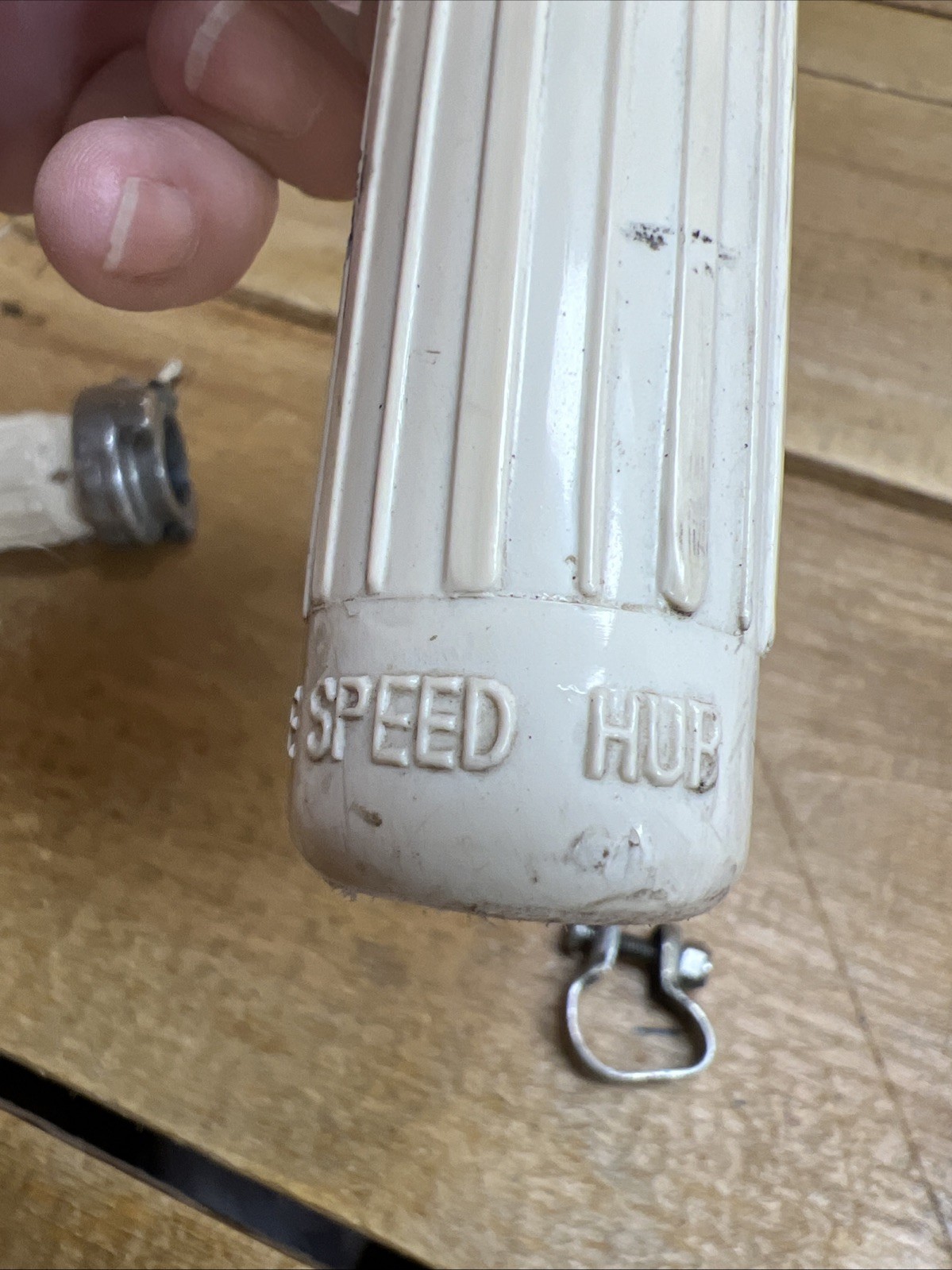 Vintage 333 (3-Speed) Bicycle Shifter And Grip (White) W/Cable Bracket