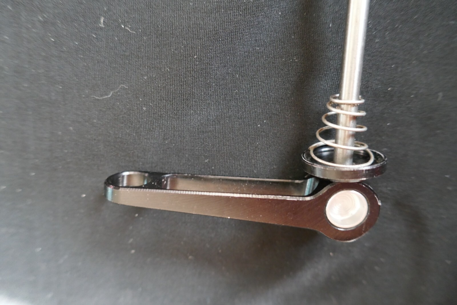 BOLD PRECISION RINGLE TITANIUM REAR ROAD BIKE SKEWER QUICK RELEASE LEVER QR 135m