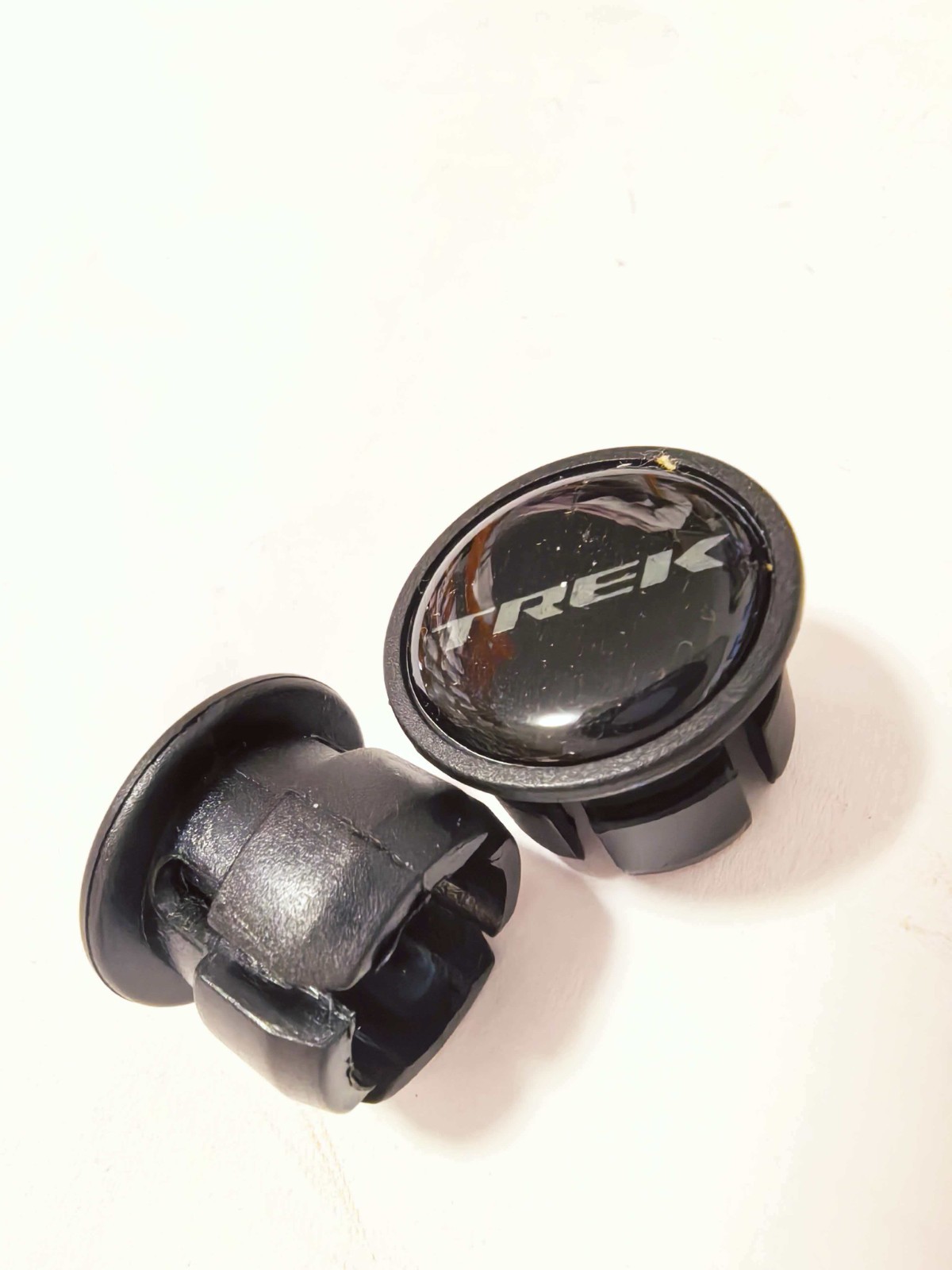 Trek Road bike Handlebar Grip Bar Ends Plugs Cap 1 pair