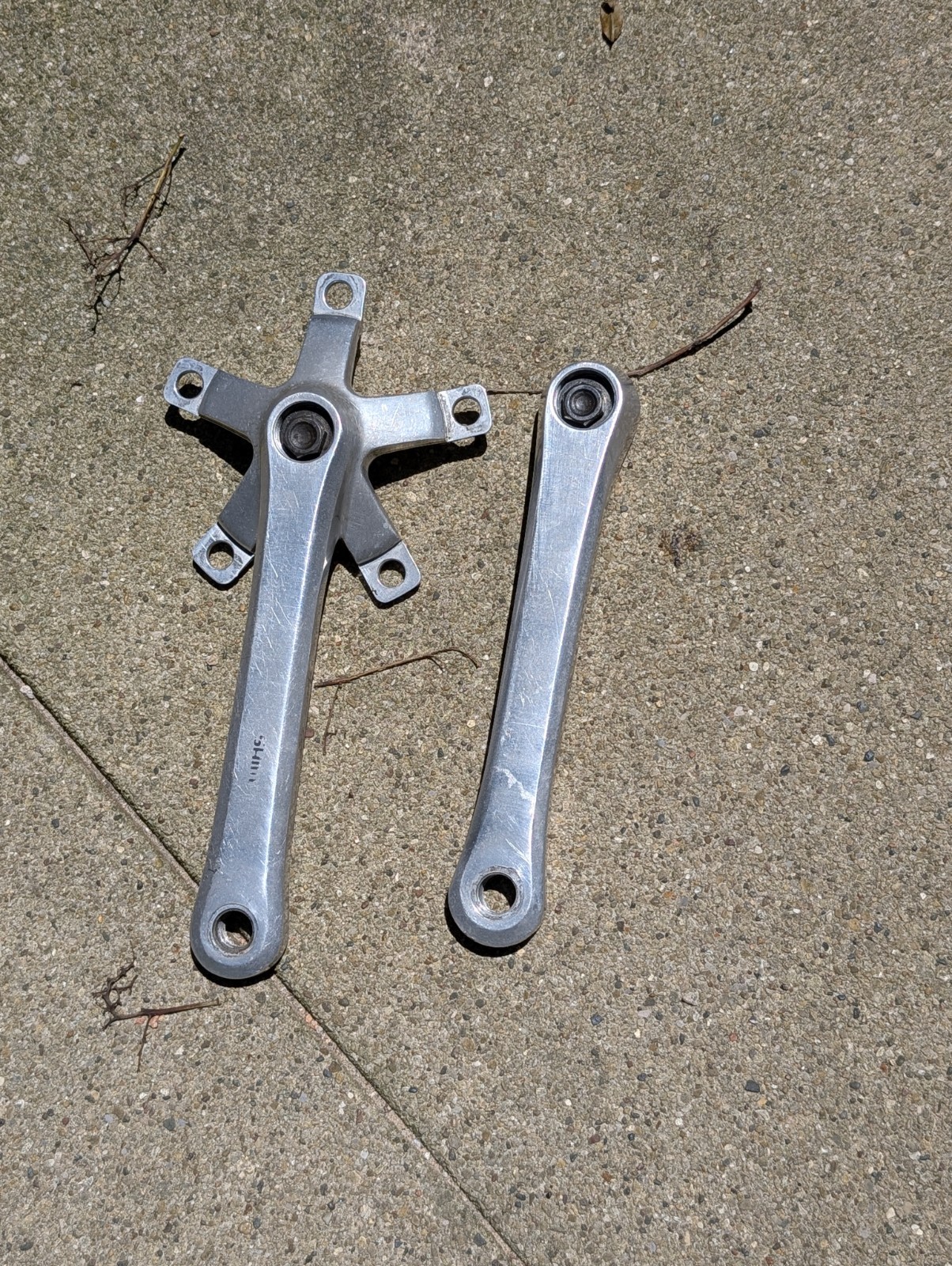 Shimano Triple Crankset FC-B124 BCD110/74 5-Bolt 175mm JIS Silver MTB