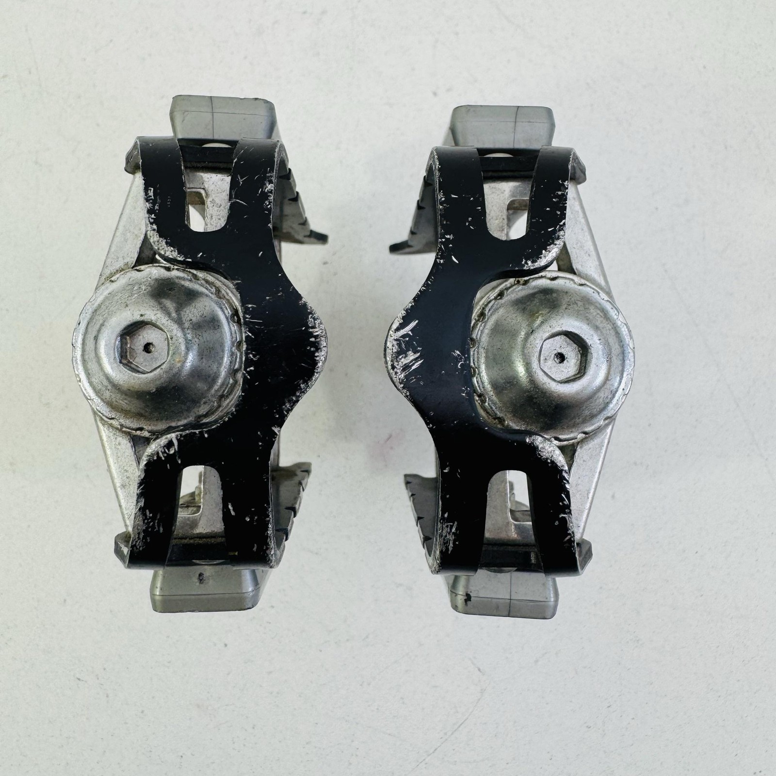 Vintage SR SP-100 Platform Bike Pedals Pair 9/16 In Silver Reflectors Road A05