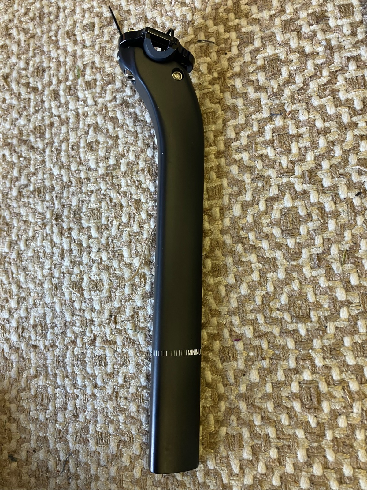 Pinarello Dogma F8/F10/F12 350mm 25mm Setback Carbon Bike Seatpost (Matte Black)