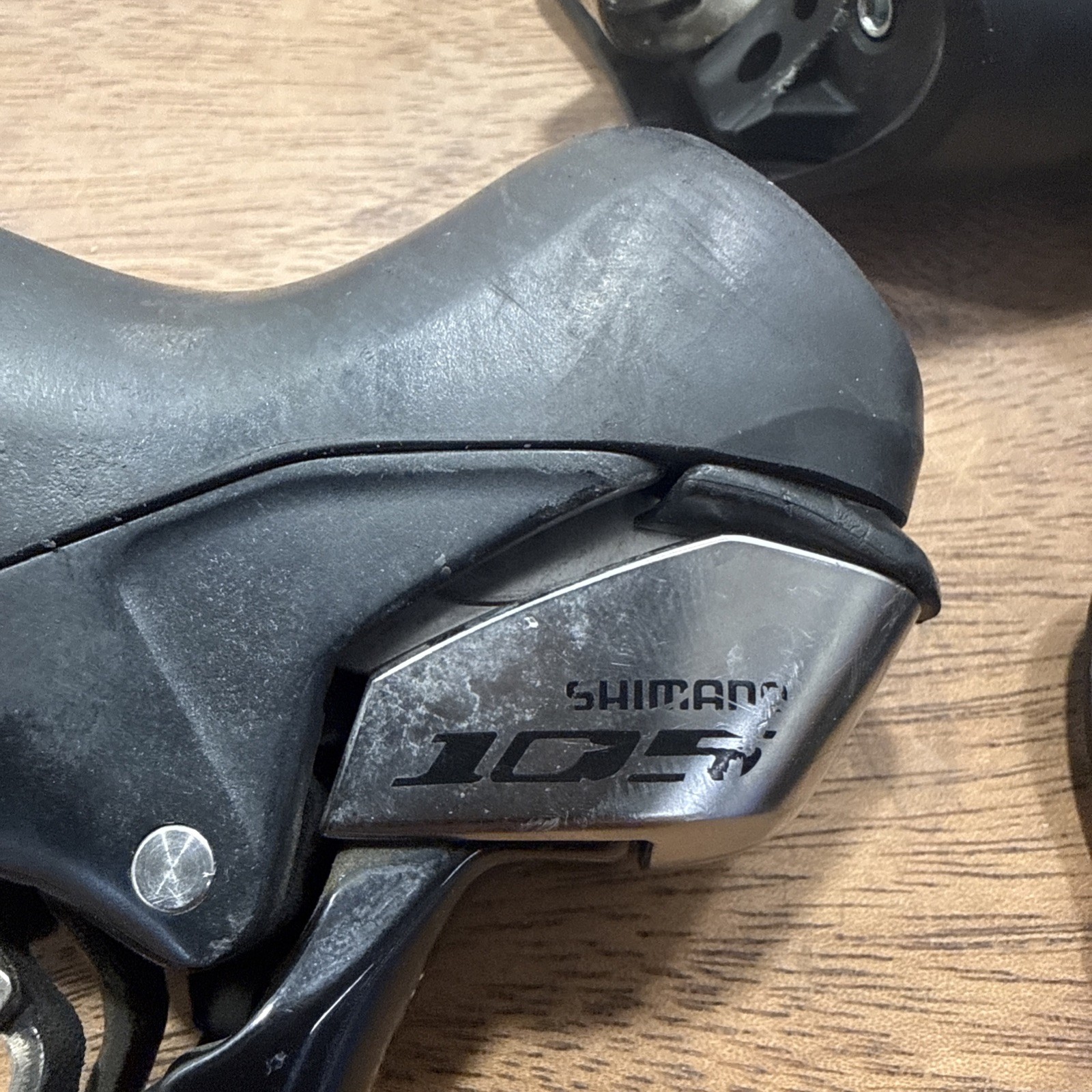 Shimano 105 ST-5700 ST-5703 3×10 Triple Road Bike Shifter Pair